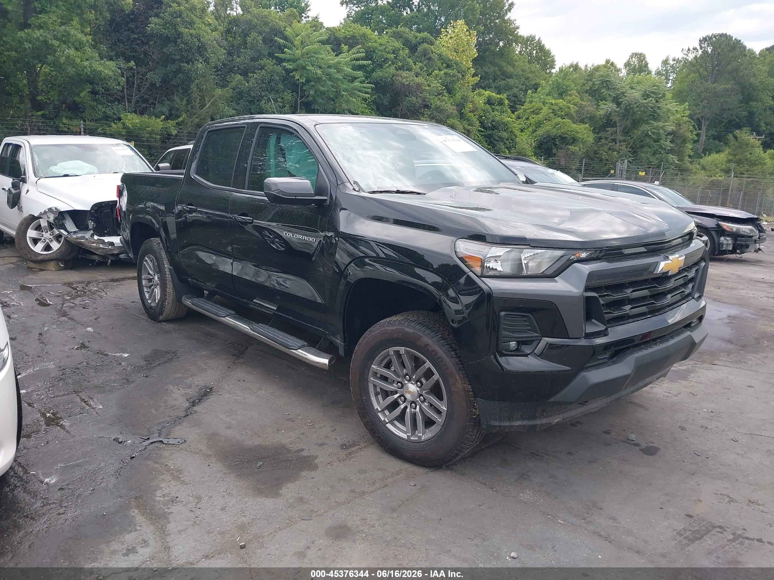 2023 Chevrolet Colorado 4WD LT, VIN 1GCPTCEK4P1171663 — Side