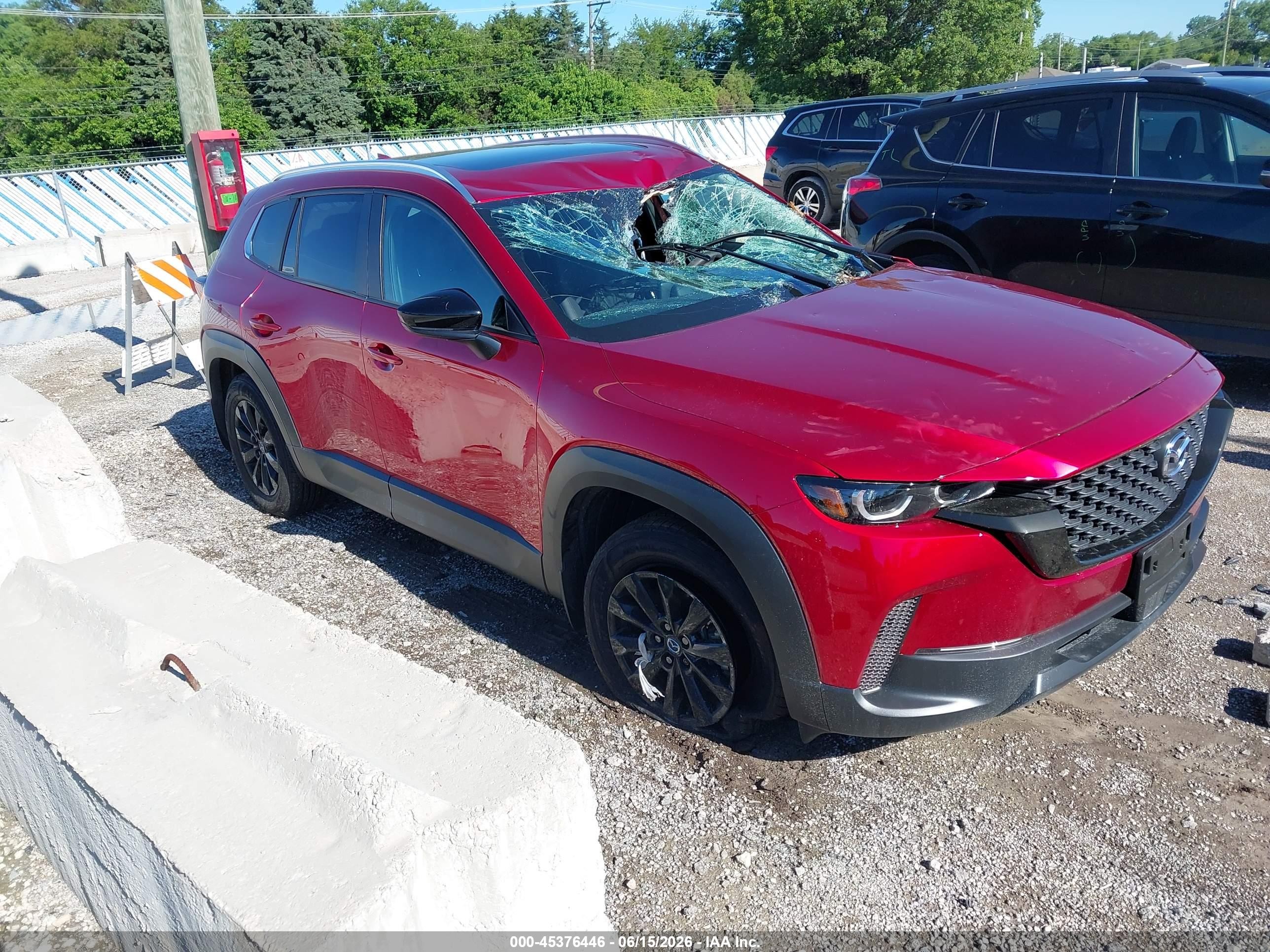2025 Mazda CX-50 S Premium, VIN 7MMVABDMXSN377890 — Front end