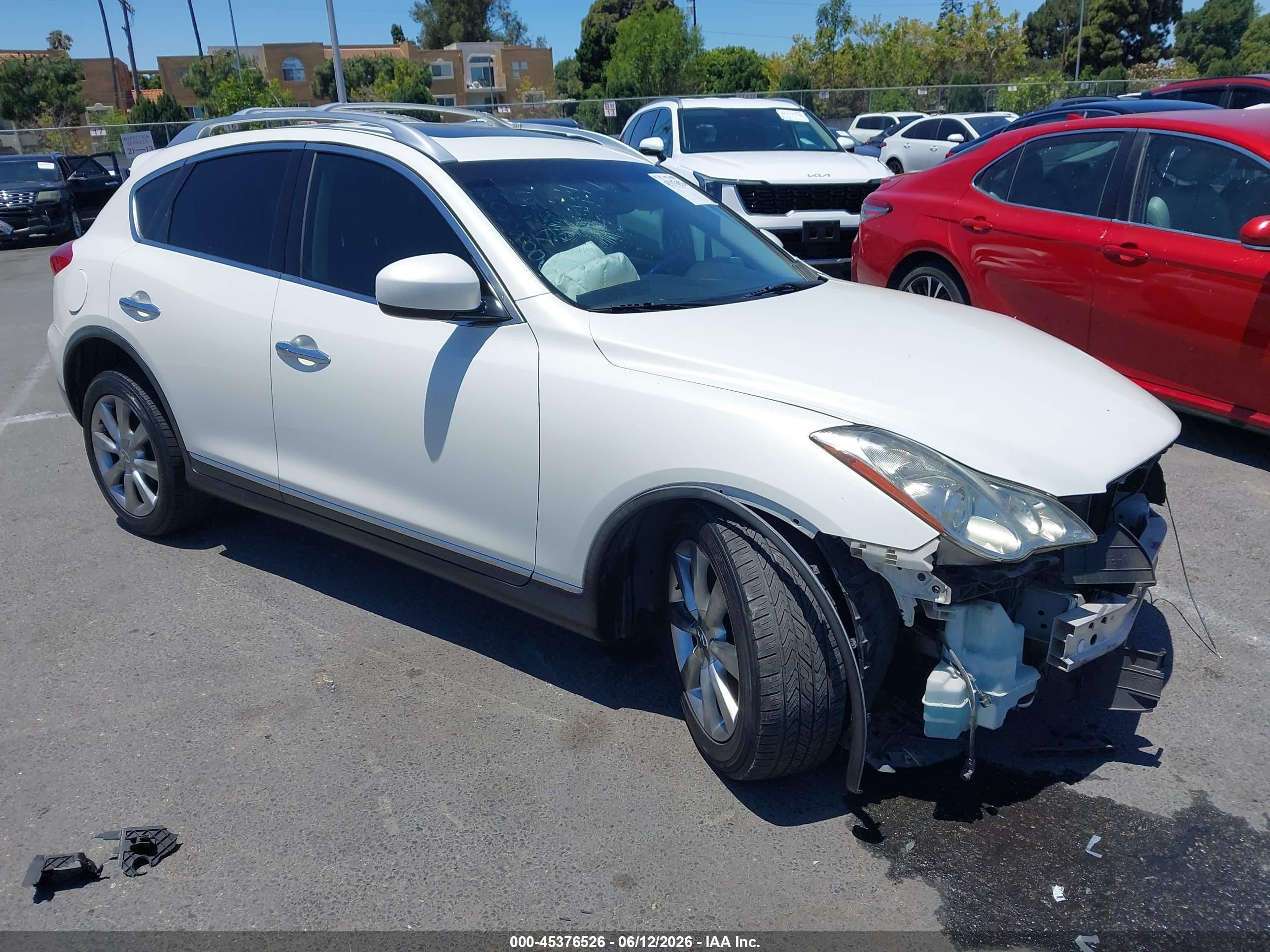 2008 Infiniti EX Journey, VIN JNKAJ09E38M306662 — Front end