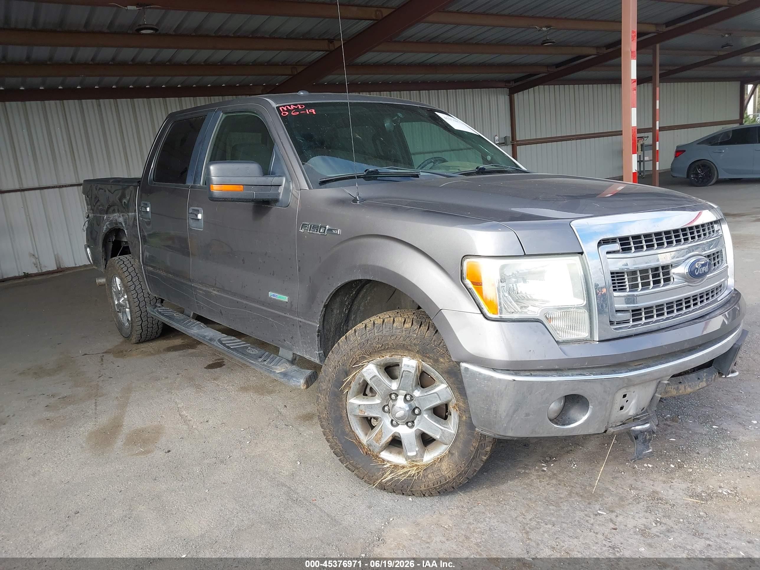 2013 Ford F-150 FX4, VIN 1FTFW1ET8DFA61567 — Перед
