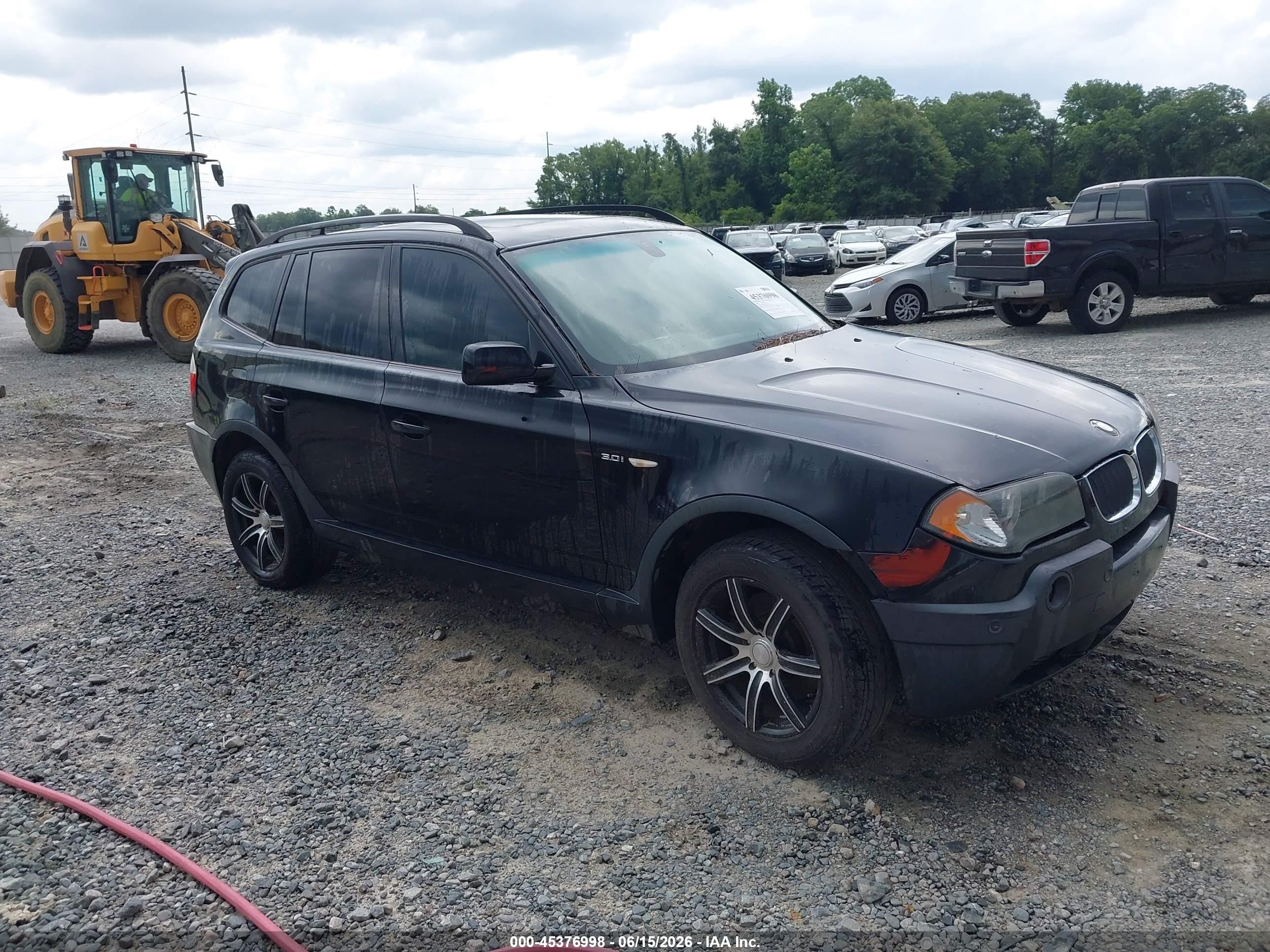 2005 BMW X3 3.0i, VIN WBXPA93445WD15778 — Front end
