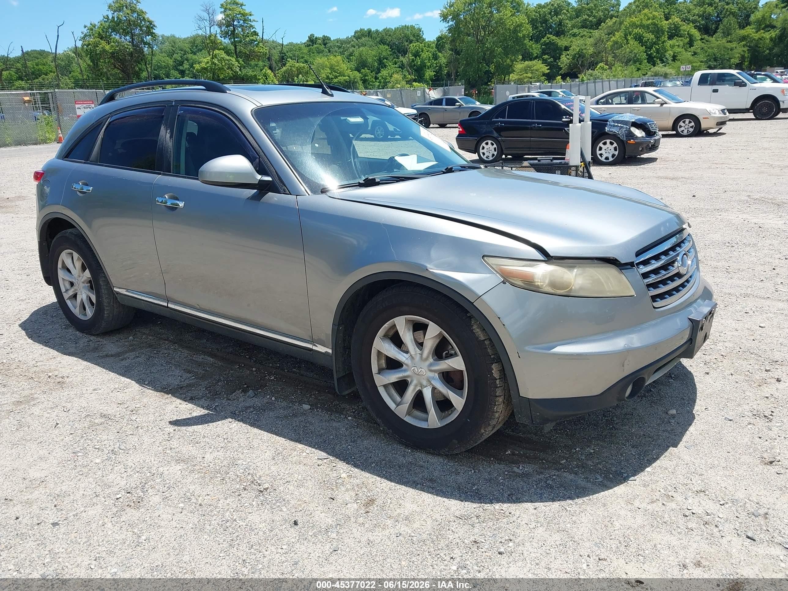 2006 Infiniti FX, VIN JNRAS08W46X203819 — Front end