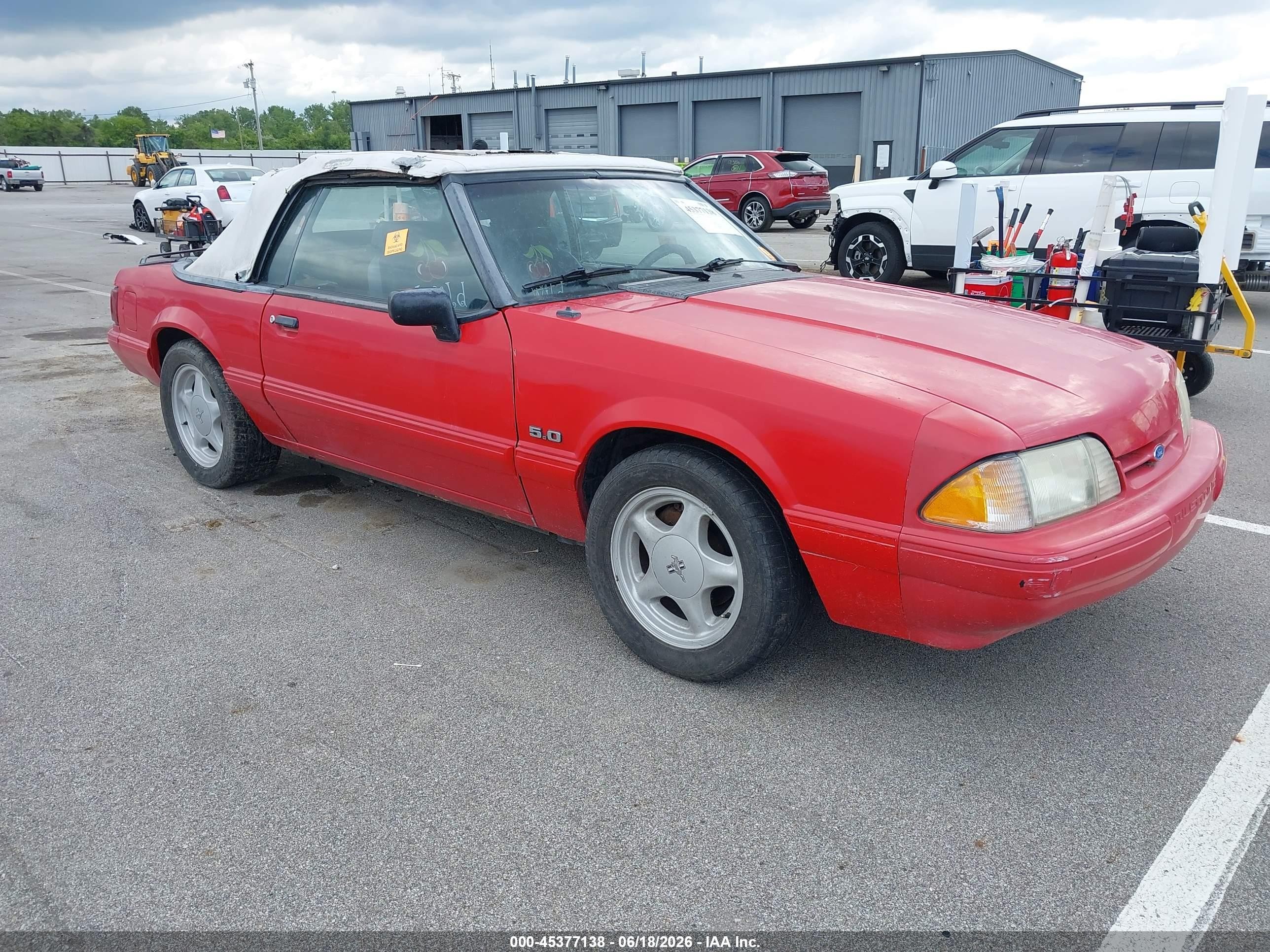 1992 Ford Mustang LX Sport, VIN 1FACP44E3NF113246 — Roof