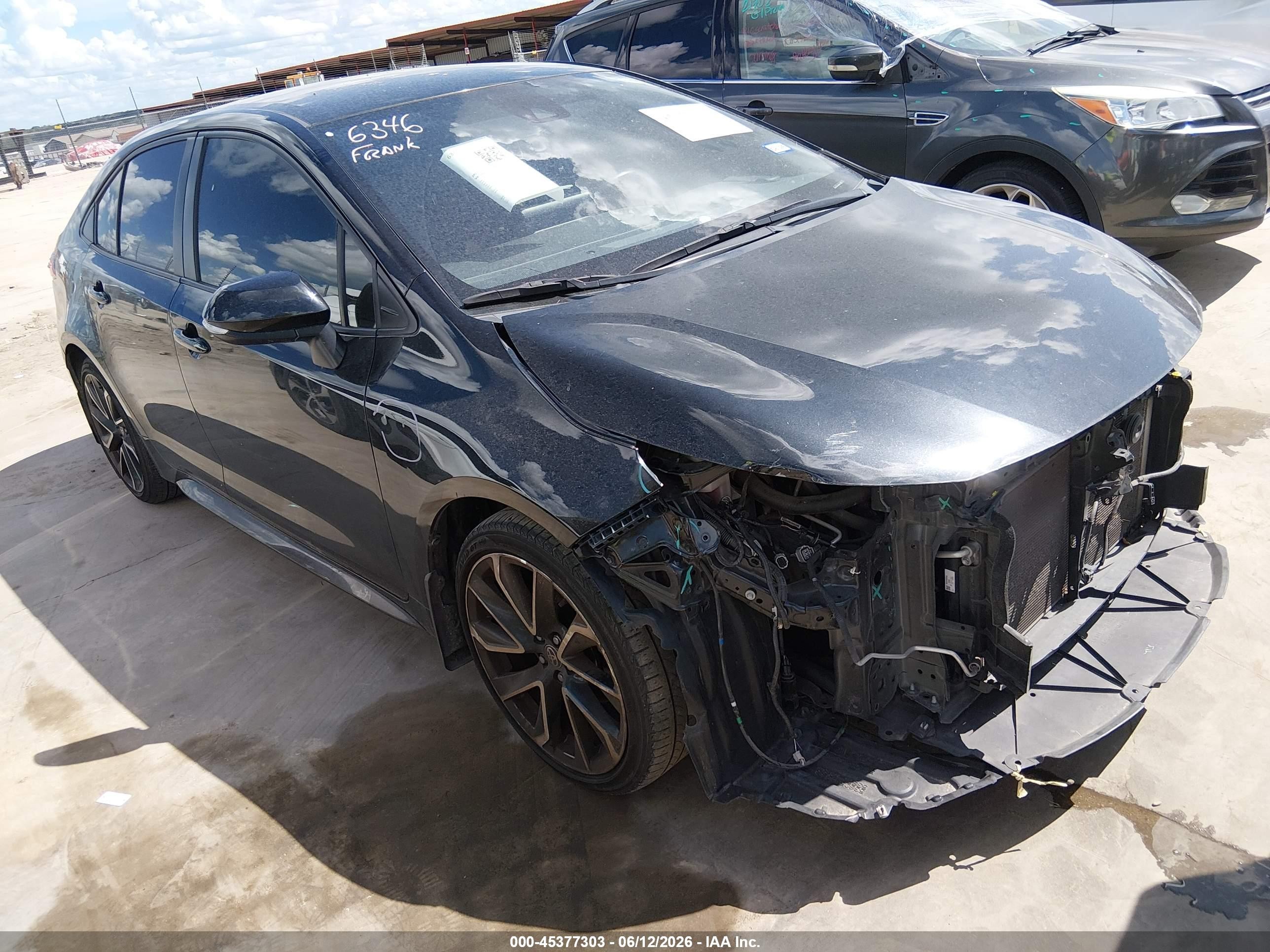 2022 Toyota Corolla SE, VIN JTDS4MCE1NJ098341 — Front end