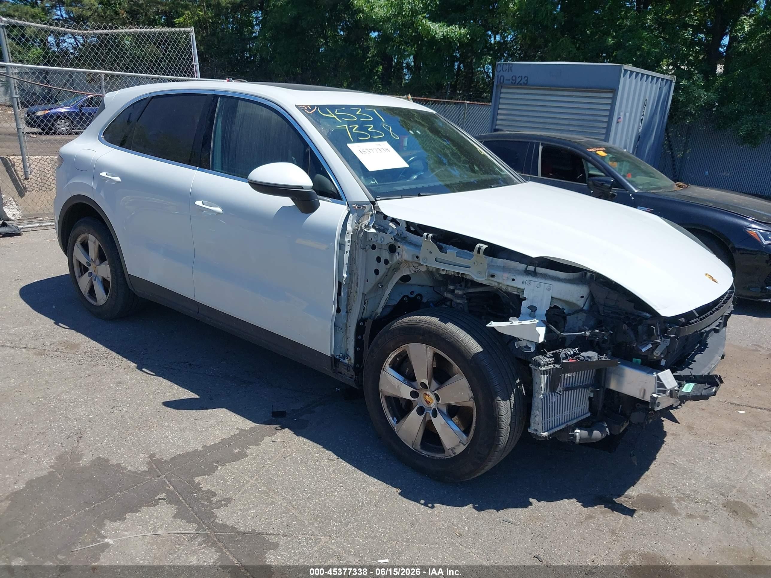 2022 Porsche Cayenne, VIN WP1AA2AY4NDA04231 — Front end