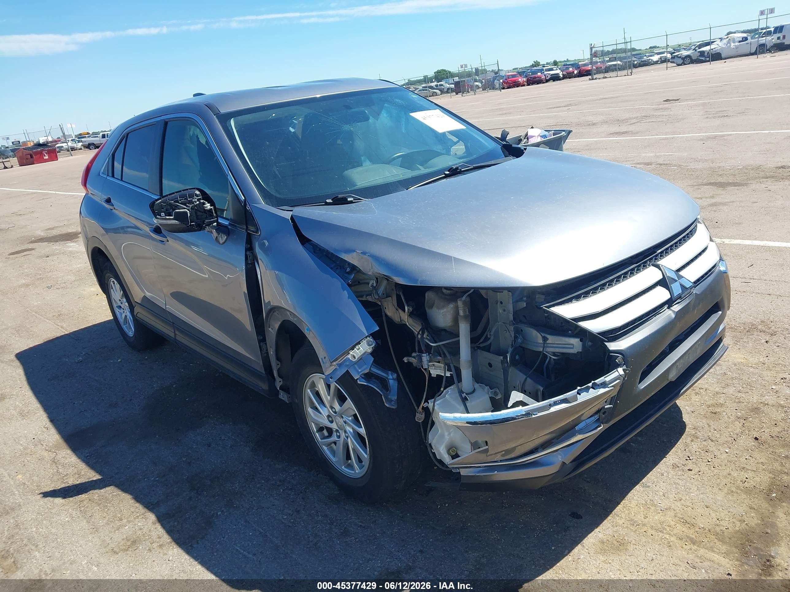 2018 Mitsubishi Eclipse Cross ES, VIN JA4AT3AA1JZ067637 — Side