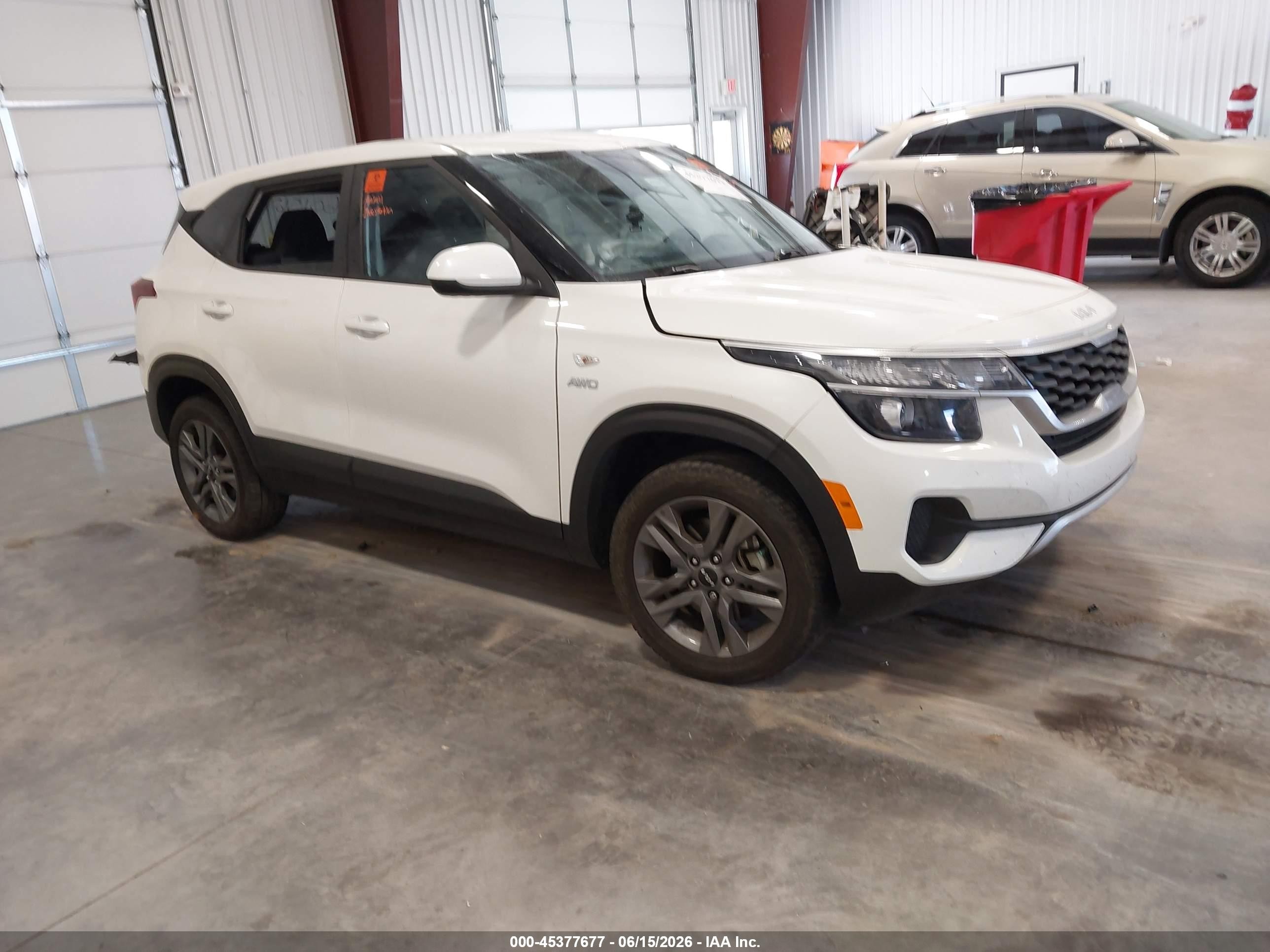 2023 Kia Seltos LX, VIN KNDEPCAA2P7374234 — Side