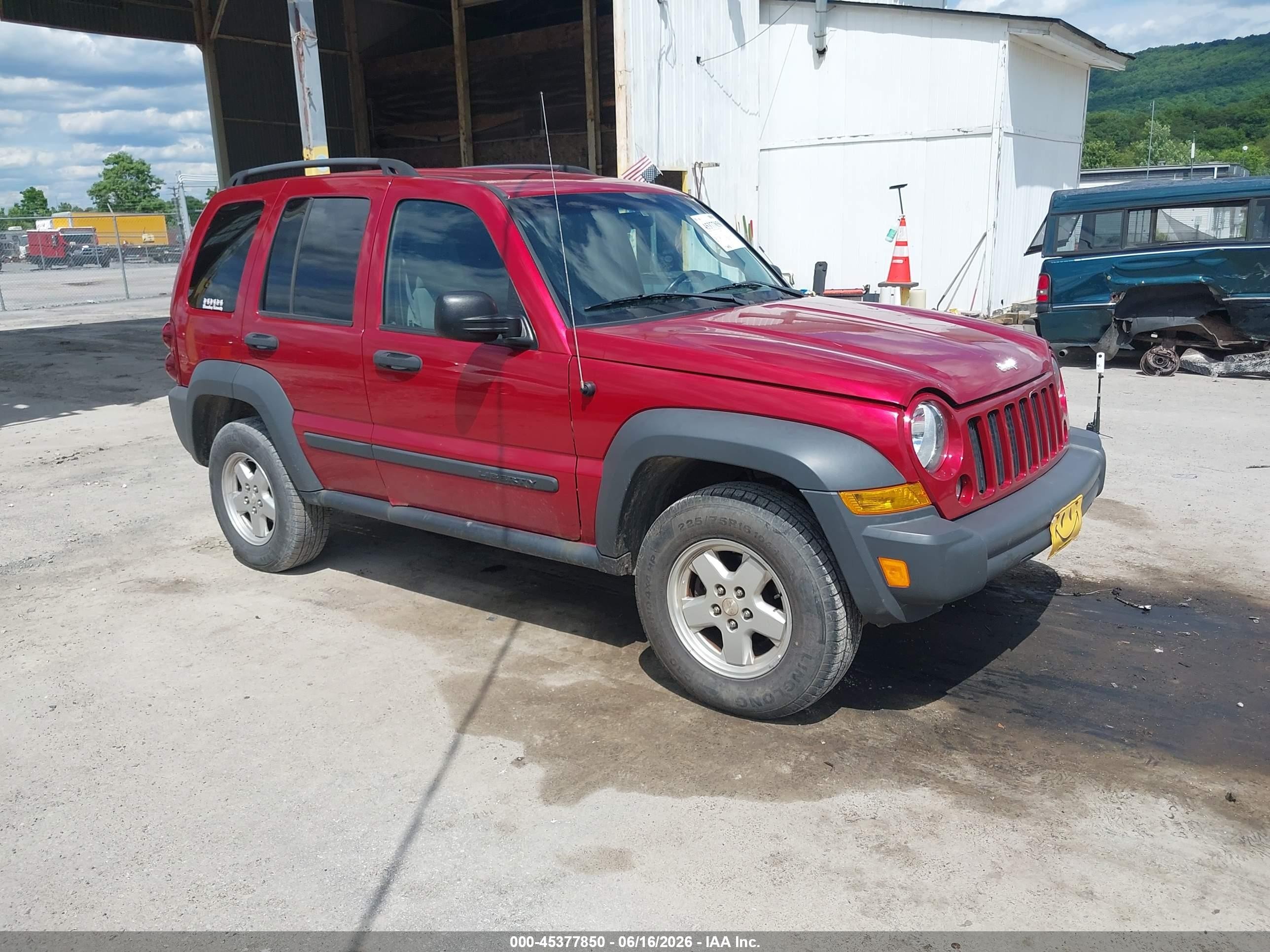 2006 Jeep Liberty Sport, VIN 1J4GL48K56W209107 — Normal wear