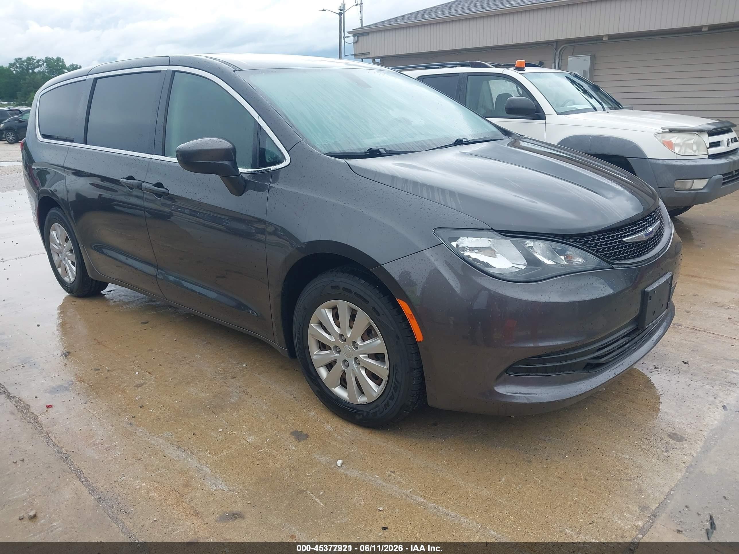 2020 Chrysler Voyager L, VIN 2C4RC1AG5LR249307 — Обычный износ