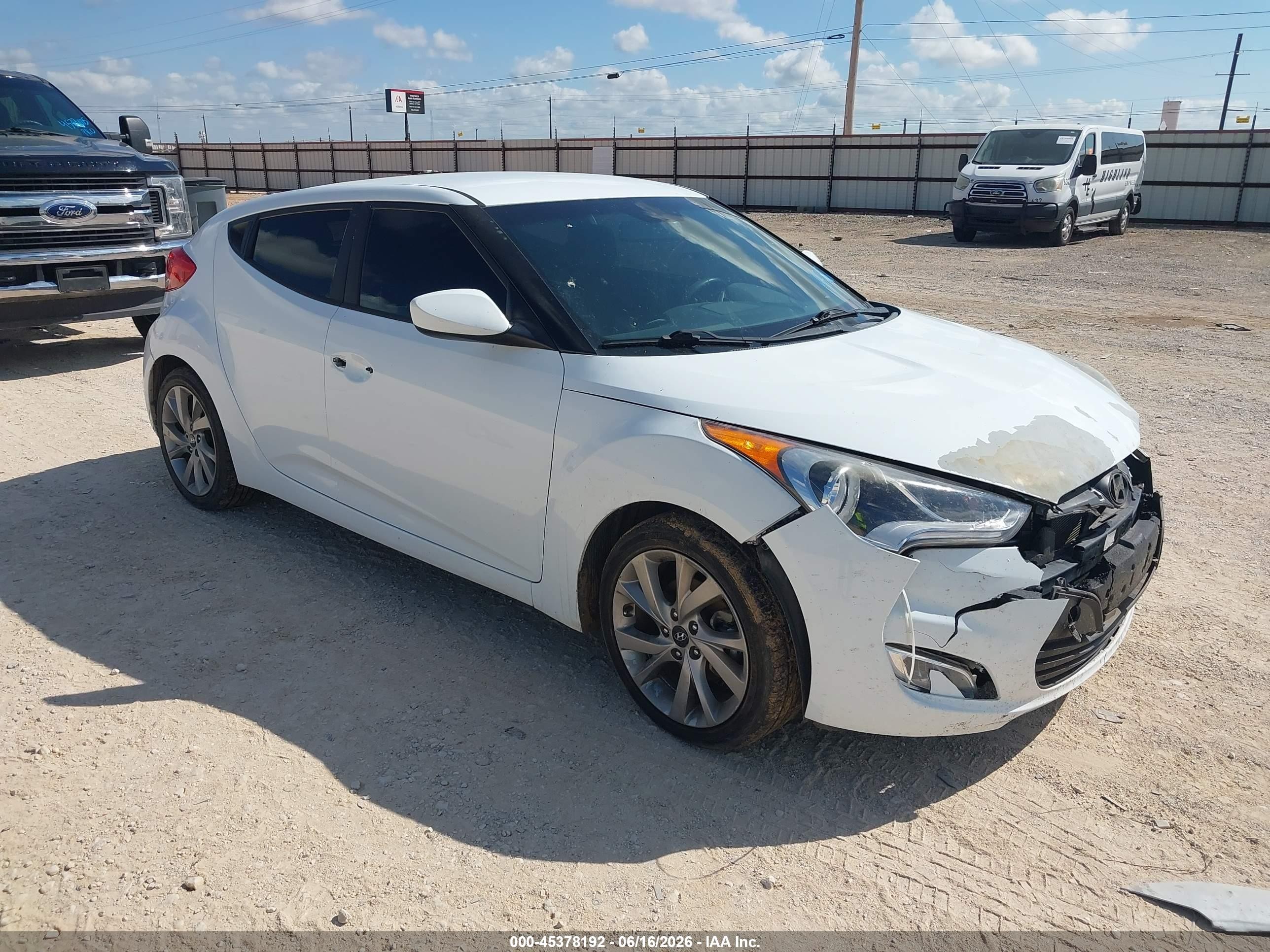 2017 Hyundai Veloster, VIN KMHTC6AD6HU310744 — Front end