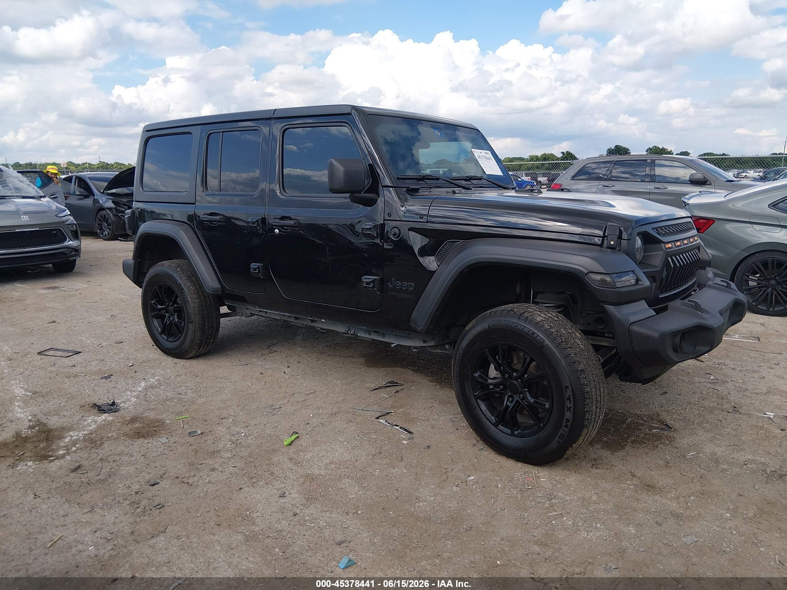 2022 Jeep Wrangler Unlimited Sport Altitude, VIN 1C4HJXDG8NW196015 — Зад