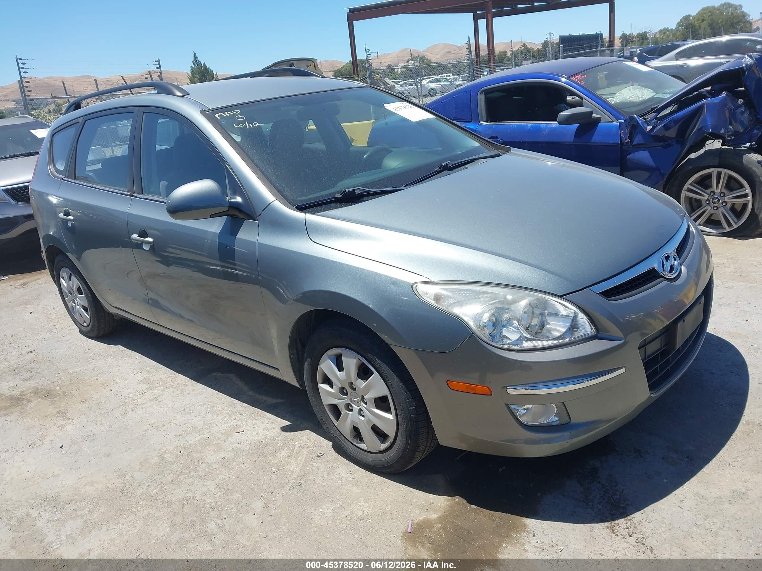 2010 Hyundai Elantra GLS, VIN KMHDC8AE9AU083340 — Normal wear