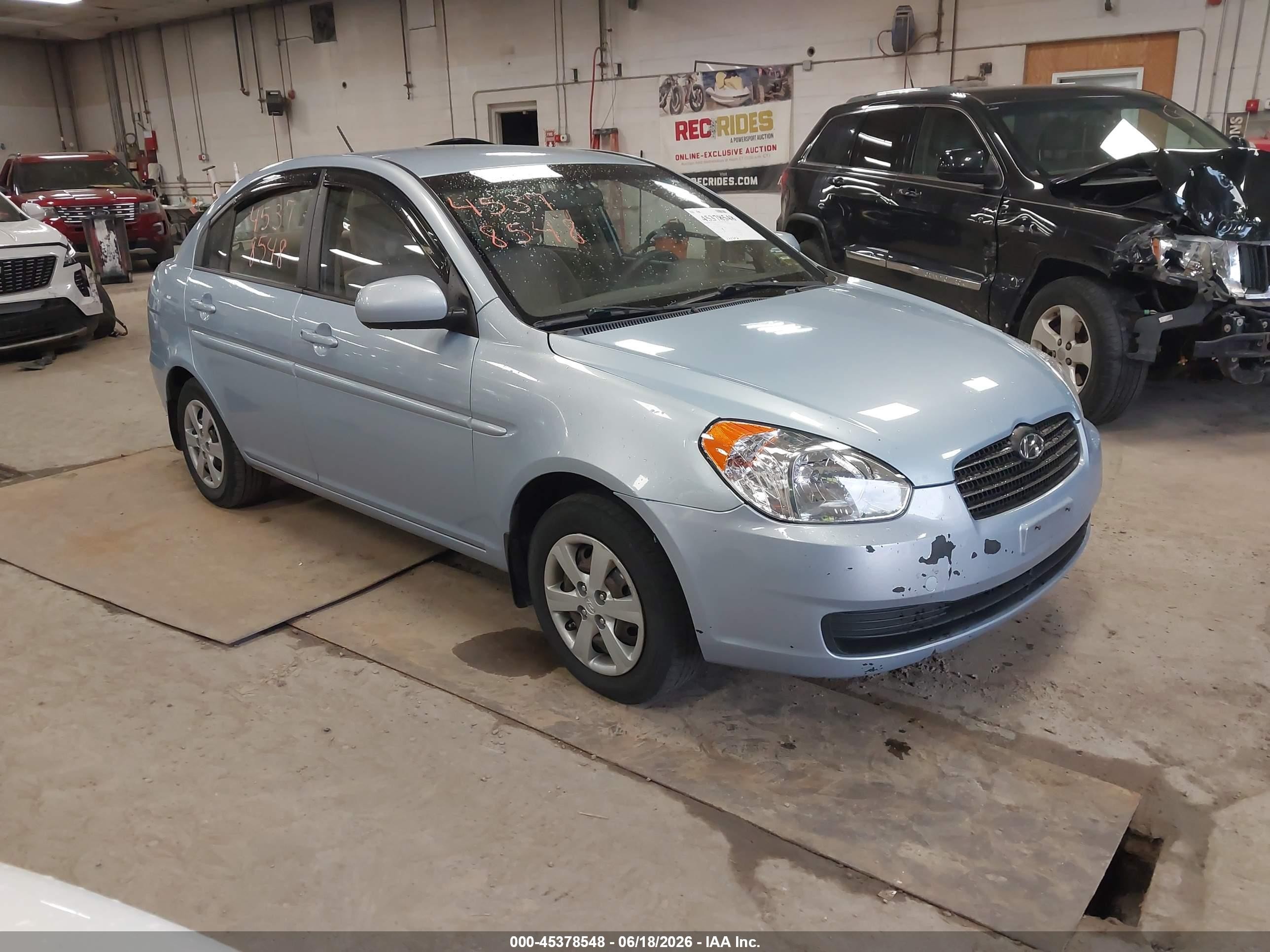 2011 Hyundai Accent GLS, VIN KMHCN4AC8BU621136 — Normal wear