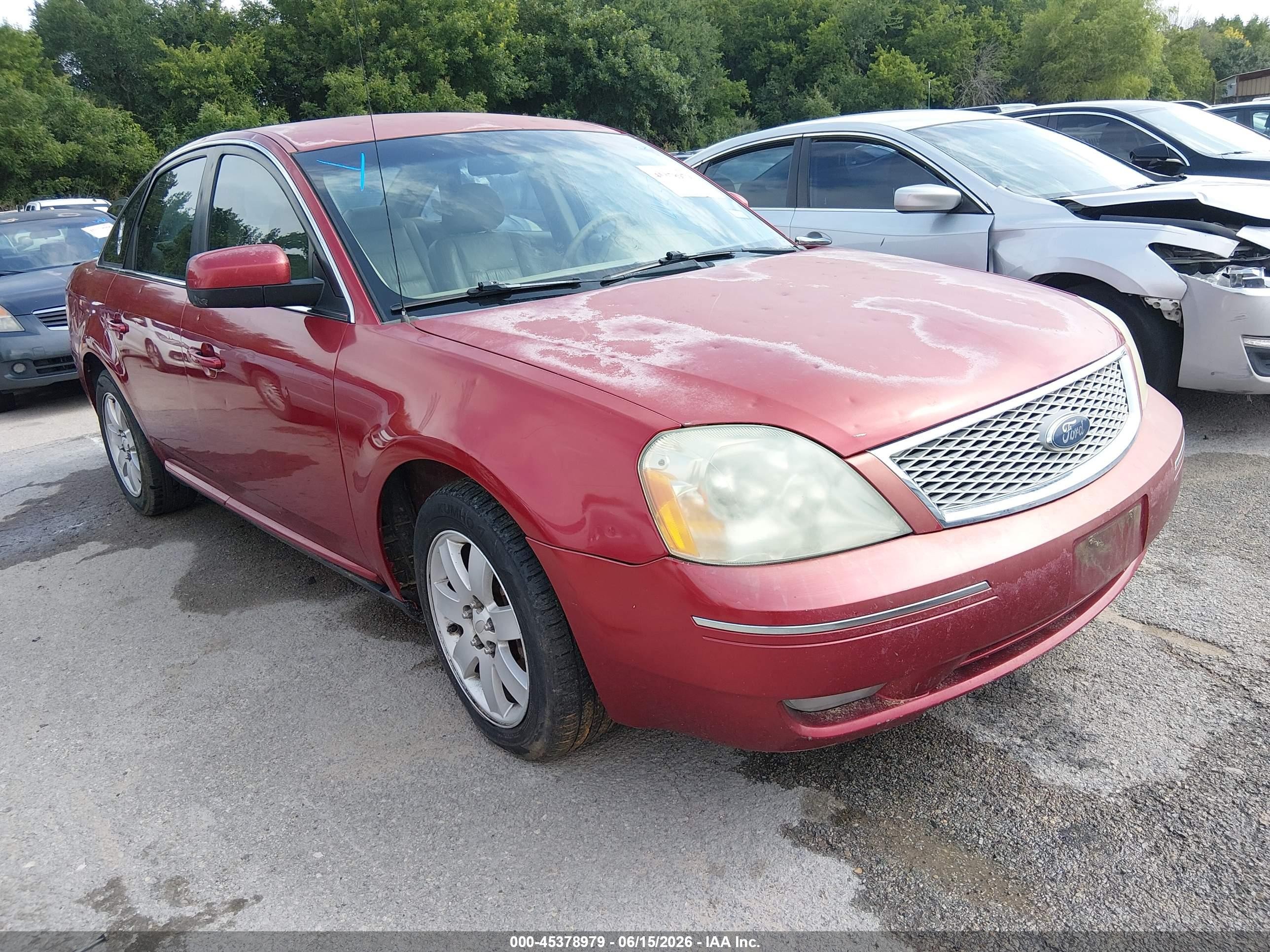 2007 Ford Five Hundred SEL, VIN 1FAHP24107G124824 — Normal wear