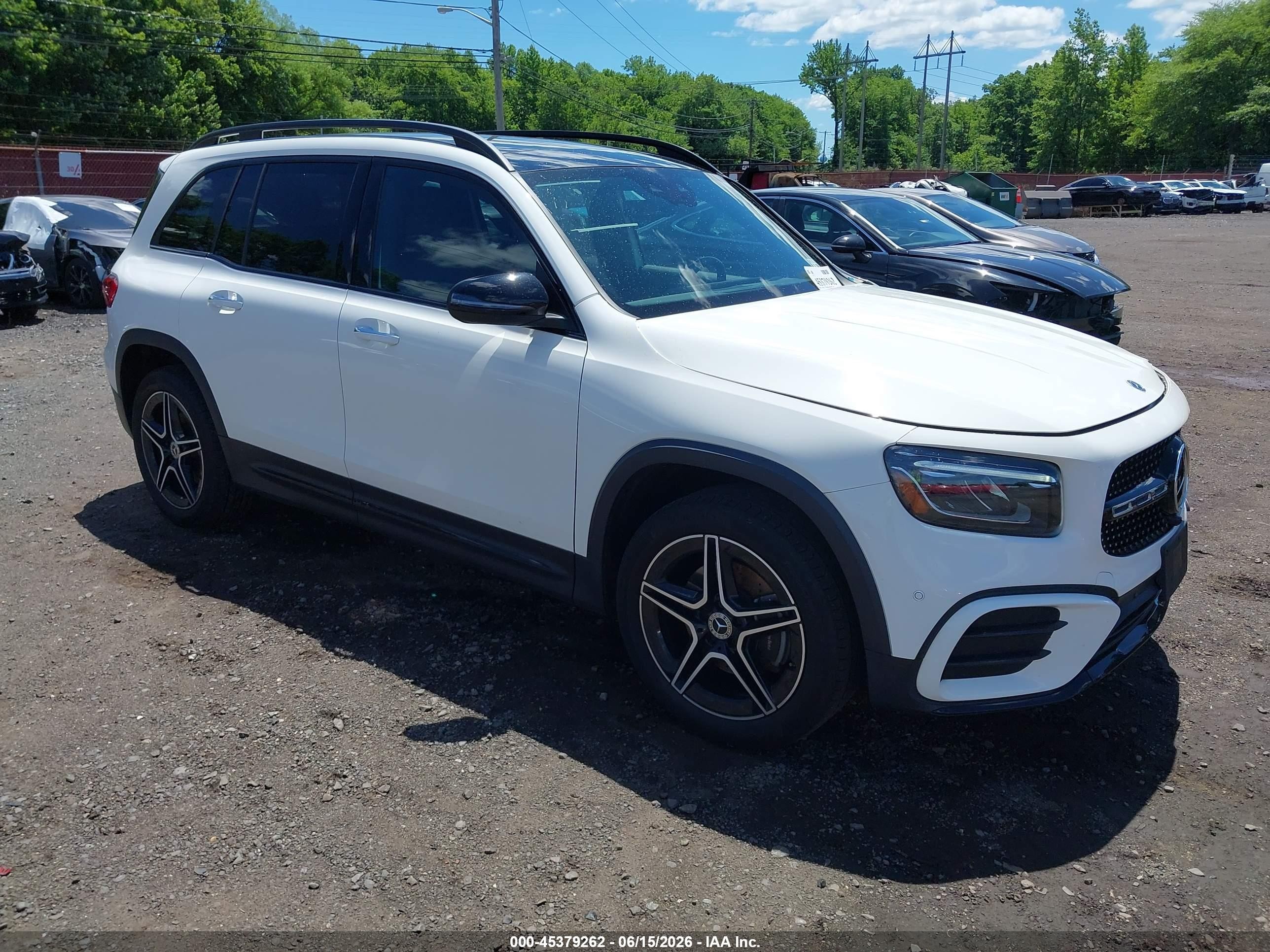 2024 Mercedes-Benz GLB 250, VIN W1N4M4HB8RW352426 — Front end