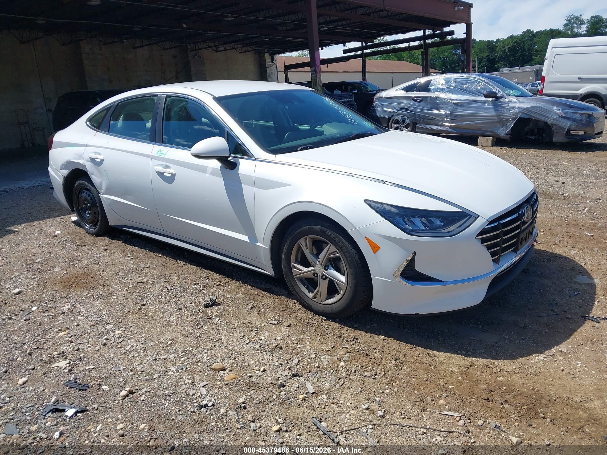 2020 Hyundai Sonata SE, VIN 5NPEG4JA0LH026072 — Зад