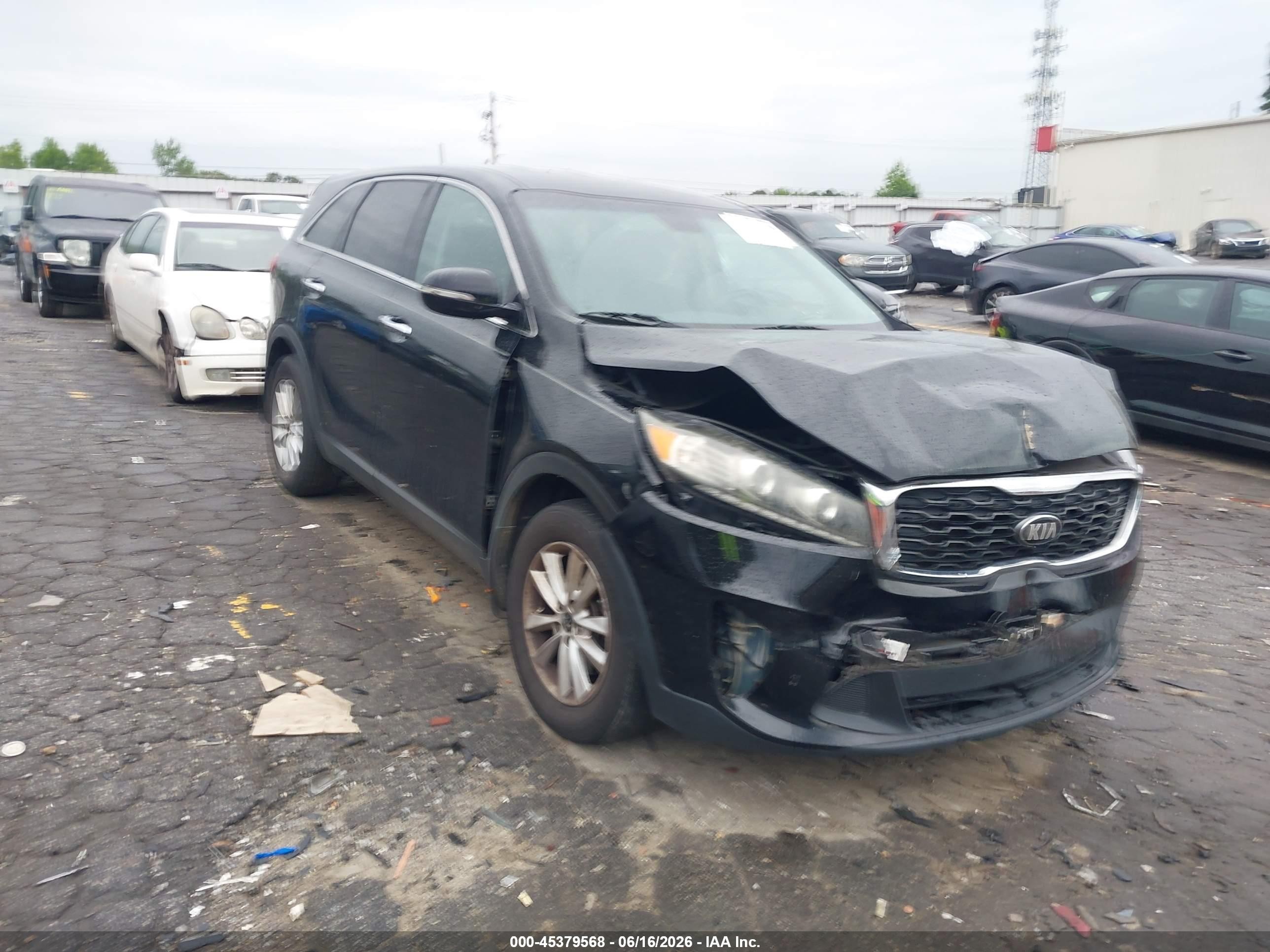 2019 Kia Sorento LX, VIN 5XYPG4A30KG593866 — Front end