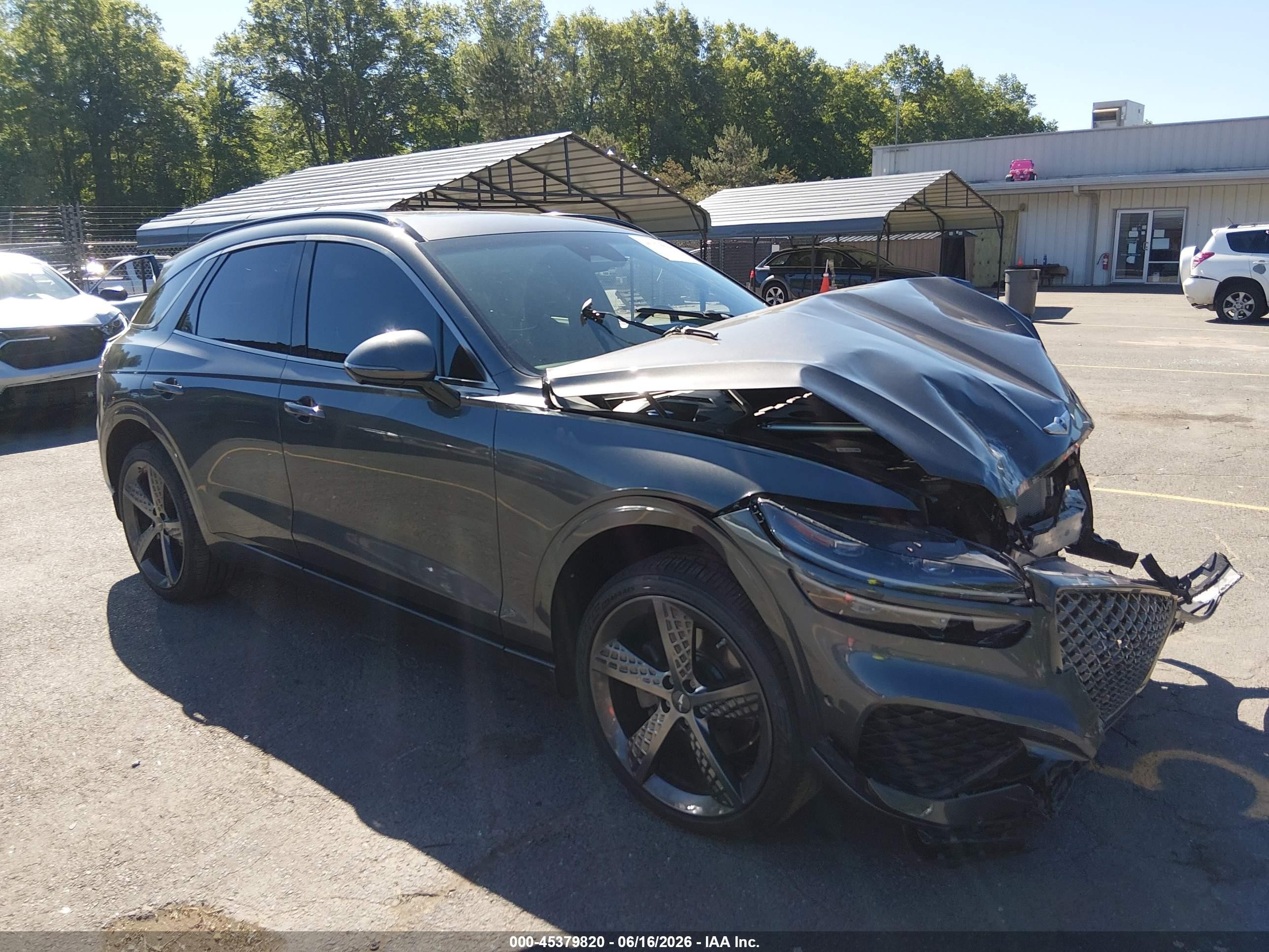 2022 Genesis GV70 2.5T, VIN KMUMADTB7NU045615 — Front end