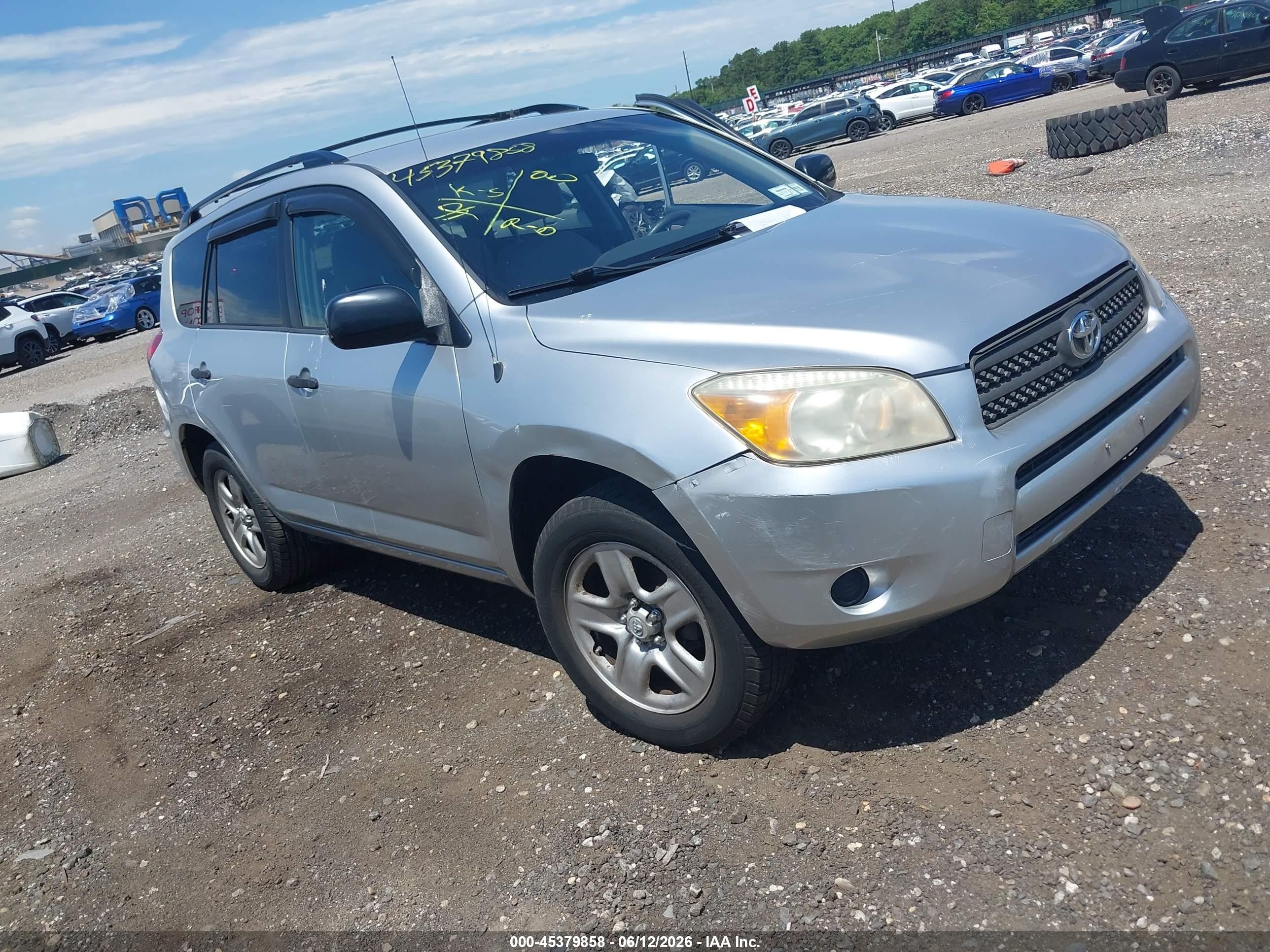 2008 Toyota RAV4, VIN JTMBD33VX85150542 — Side