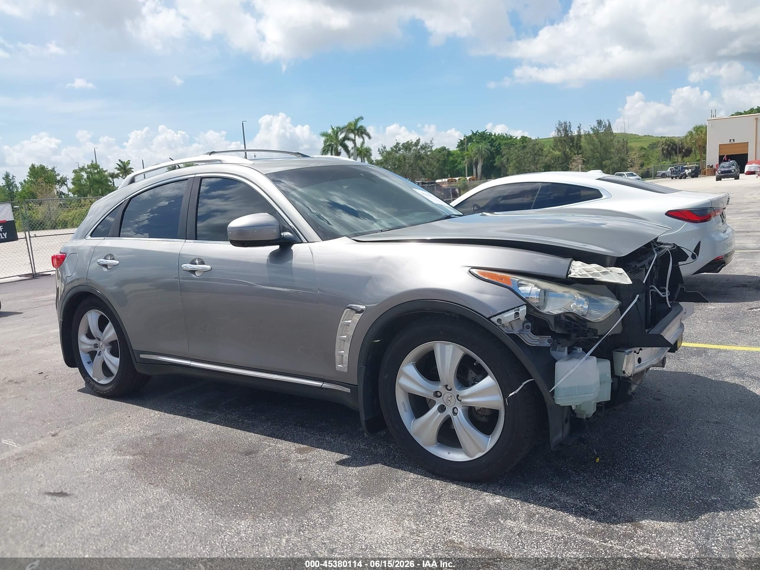 2011 Infiniti FX, VIN JN8AS1MU1BM711076 — Front end