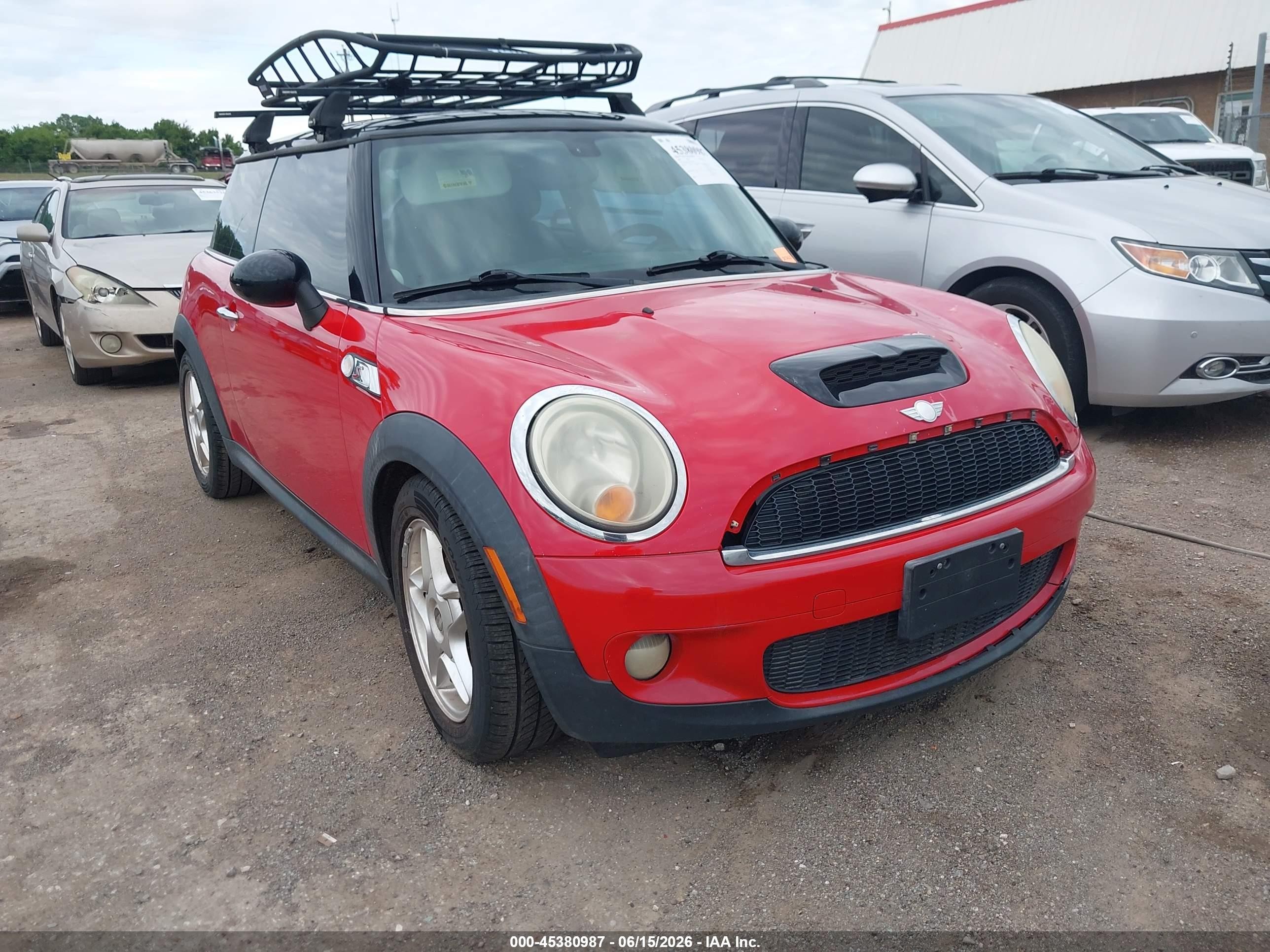 2008 MINI Hardtop S, VIN WMWMF73518TT92929 — По всему кузову