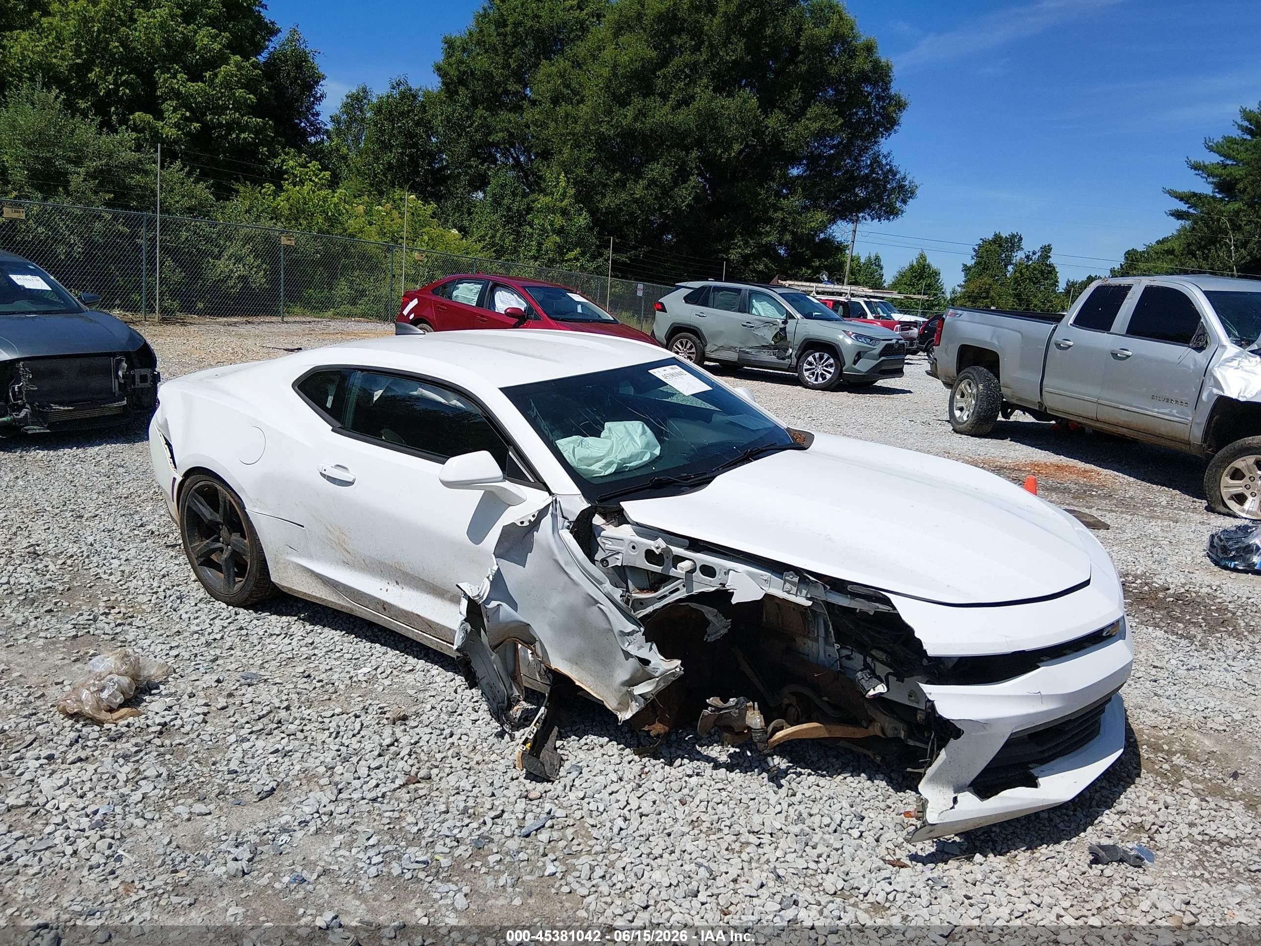 2018 Chevrolet Camaro 1LT, VIN 1G1FB1RX3J0191028 — Front end