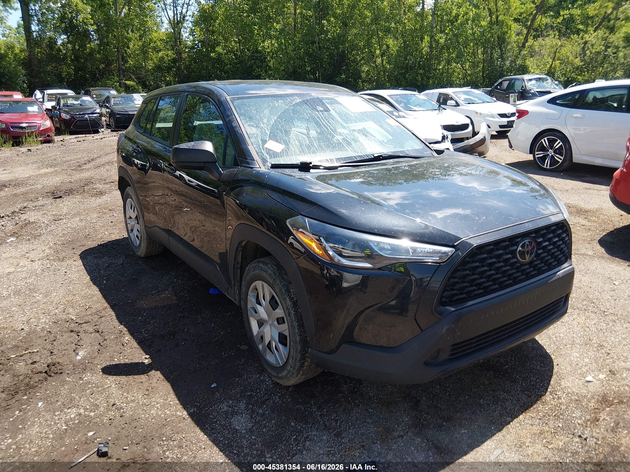 2022 Toyota Corolla Cross L, VIN 7MUAAABG6NV004663 — Rear end