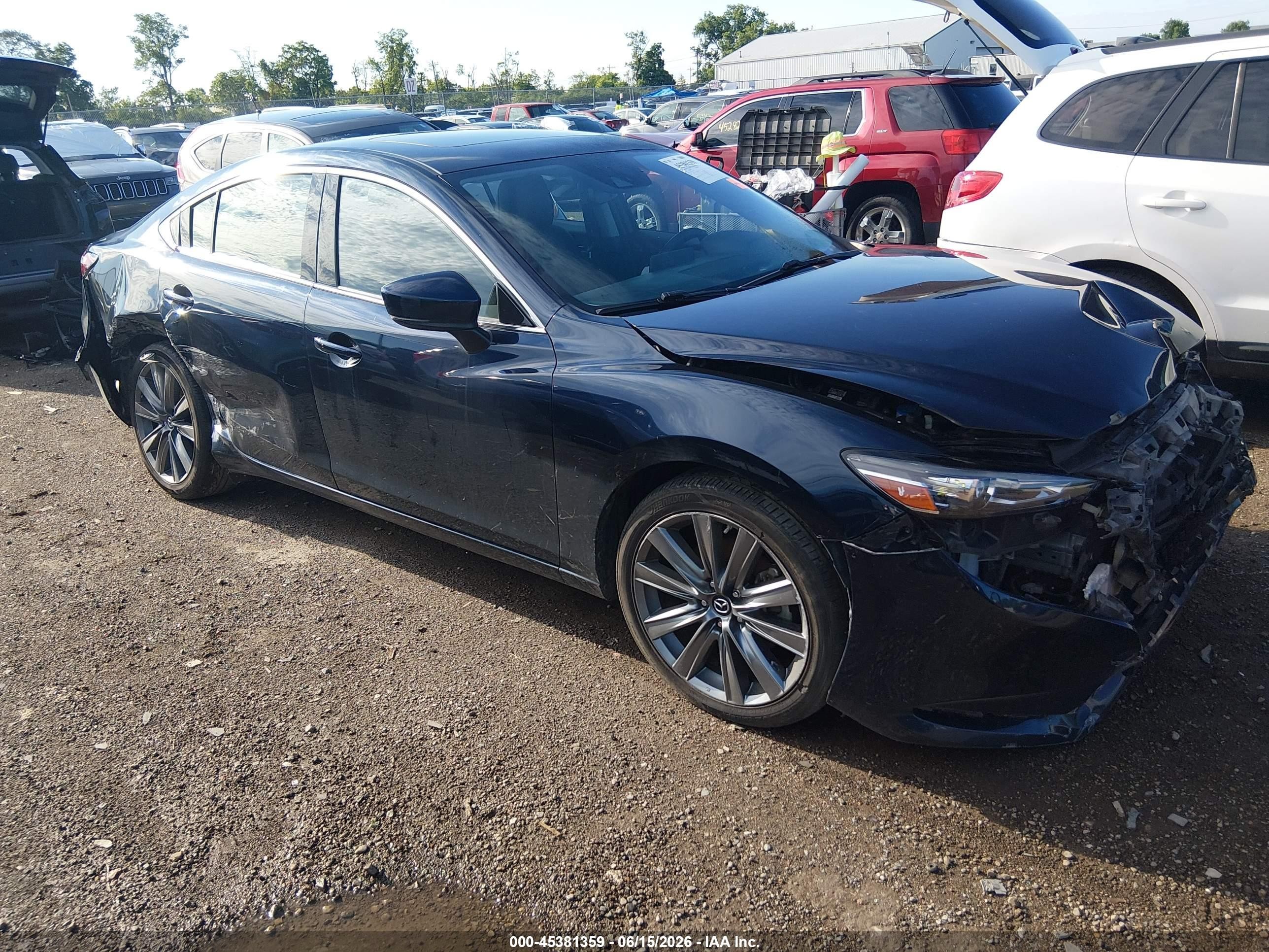2020 Mazda 6 Grand Touring, VIN JM1GL1TY0L1517374 — Перед