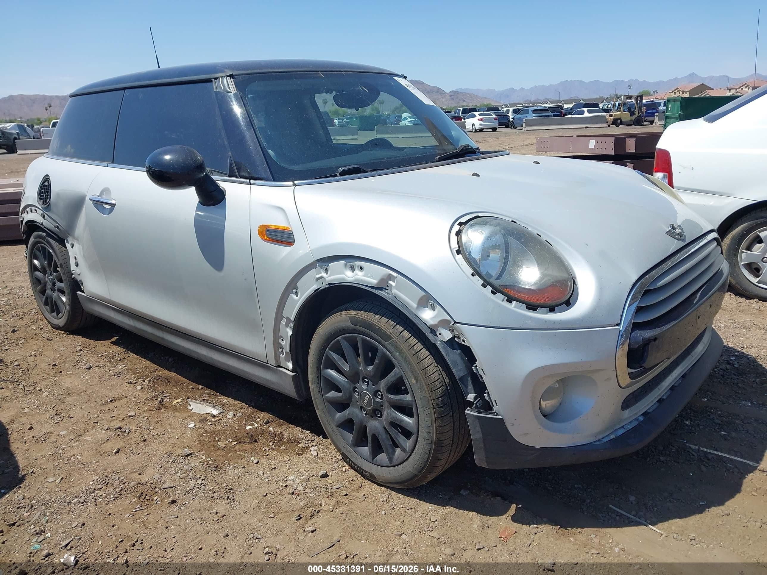 2014 MINI Hardtop, VIN WMWXM5C56ET730635 — Not stated