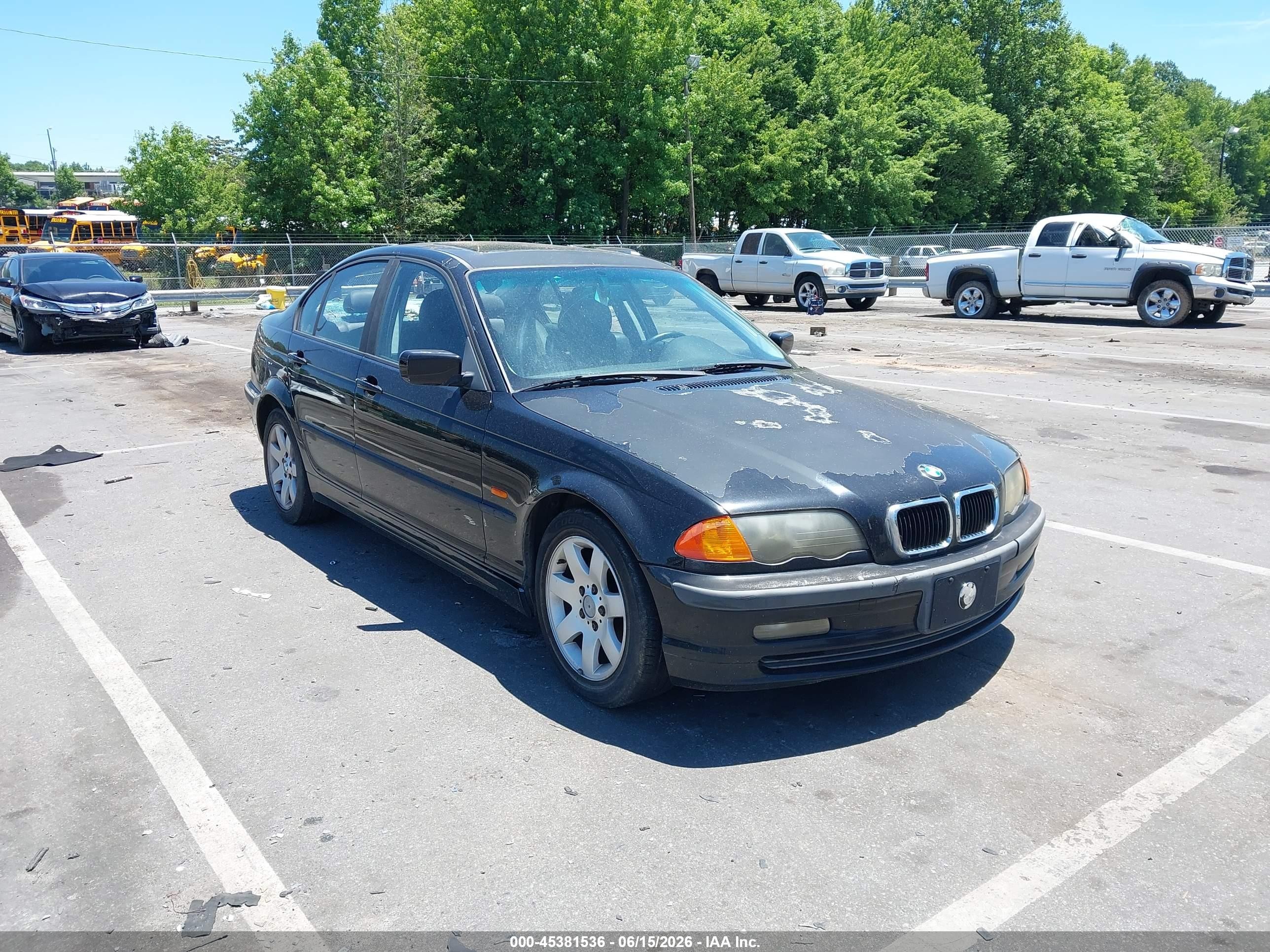 1999 BMW 3 Series 323i, VIN WBAAM3334XFP62347 — Storm