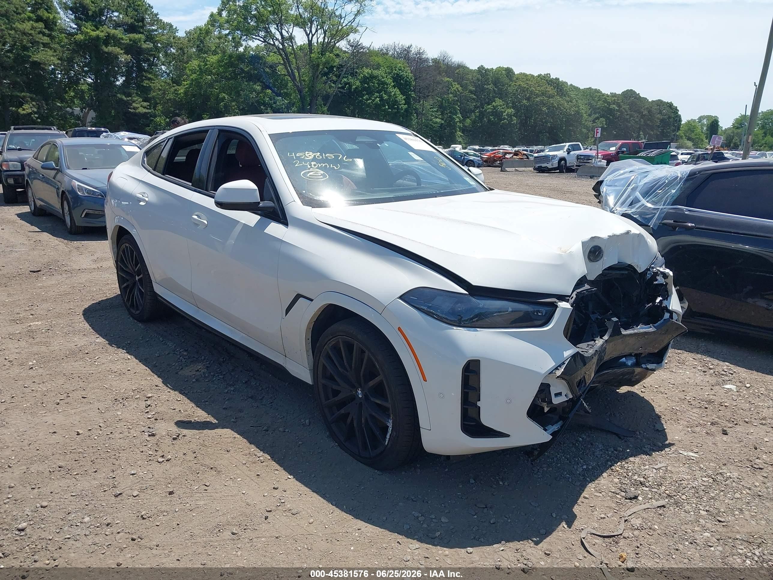 2024 BMW X6 xDrive40i, VIN 5UX33EX04R9U46313 — Front end