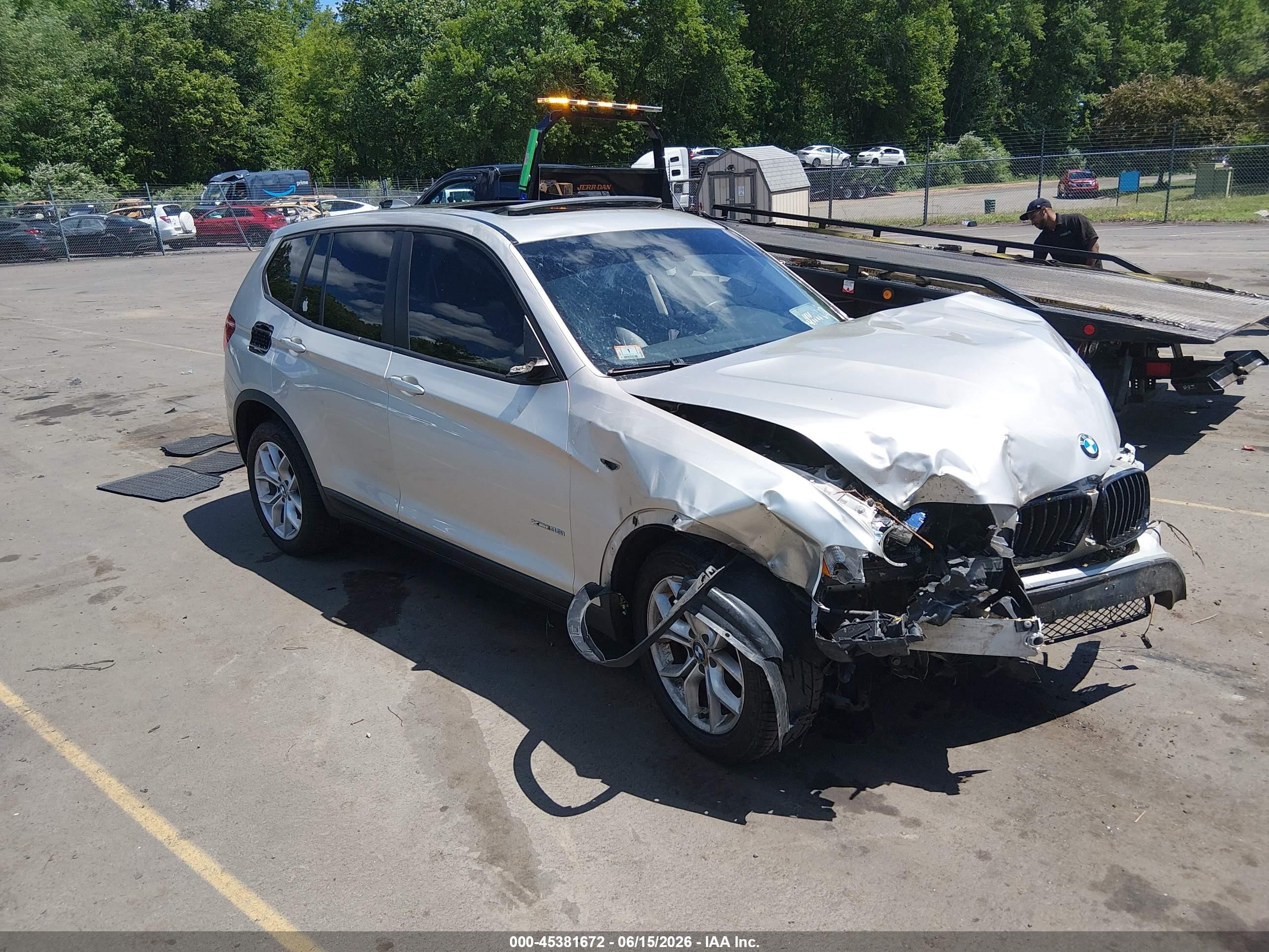 2014 BMW X3 xDrive35i, VIN 5UXWX7C55E0E77991 — Front end