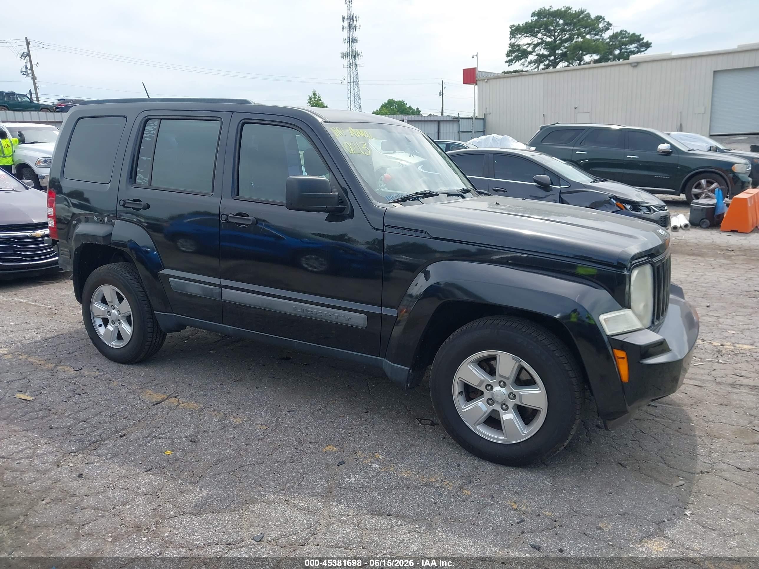 2012 Jeep Liberty Sport Latitude, VIN 1C4PJLAKXCW157484 — Зад