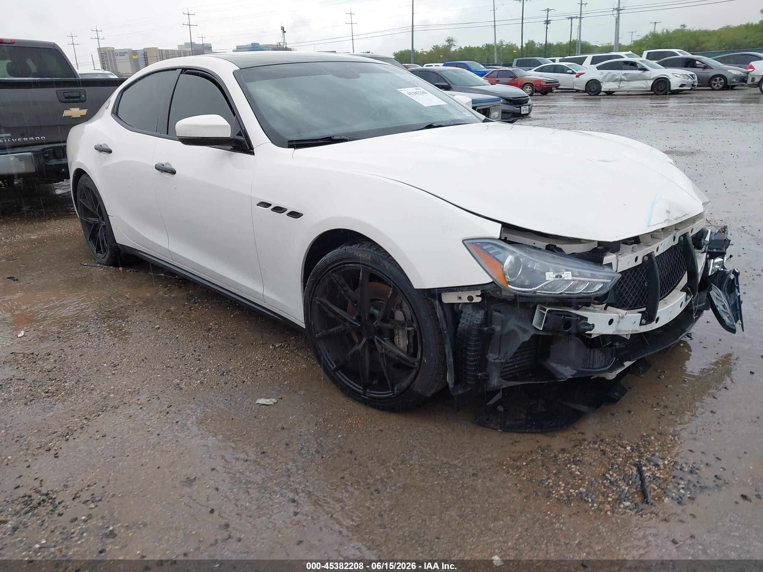 2017 Maserati Ghibli, VIN ZAM57XSA3H1206298 — Front end