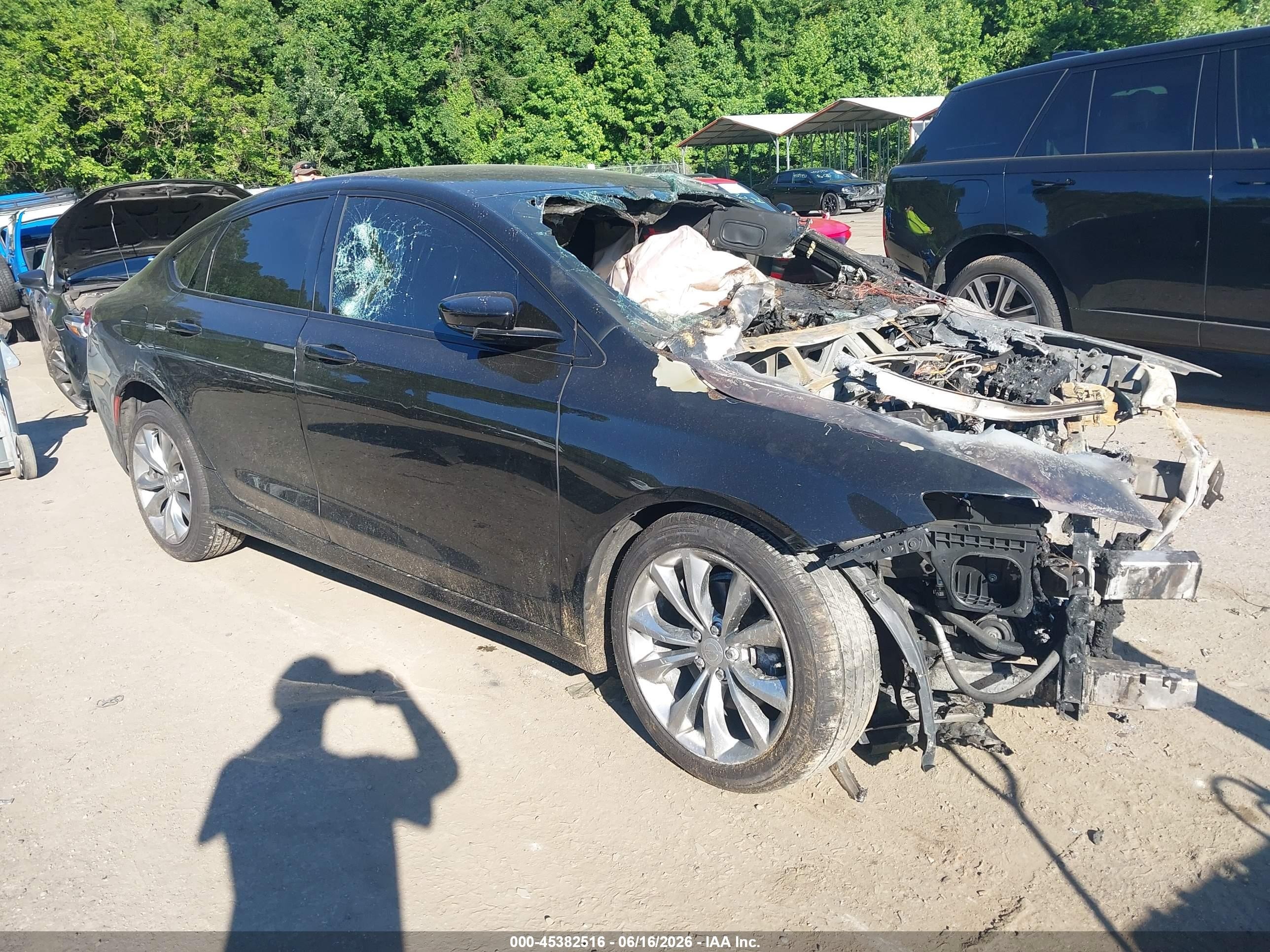 2015 Chrysler 200 S, VIN 1C3CCCBB1FN747563 — Theft recovery