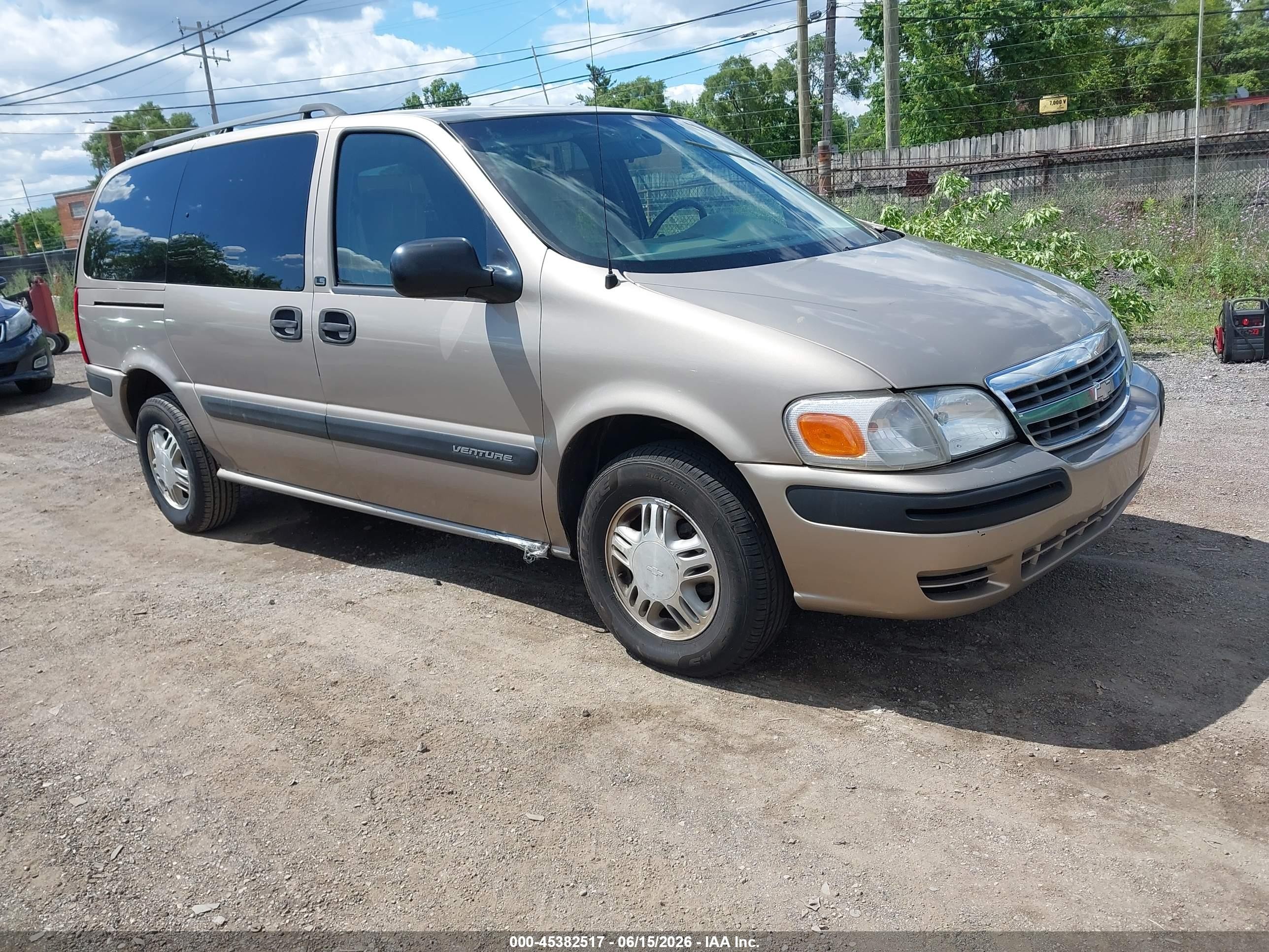 2004 Chevrolet Venture LS, VIN 1GNDX03EX4D225536 — Rear end