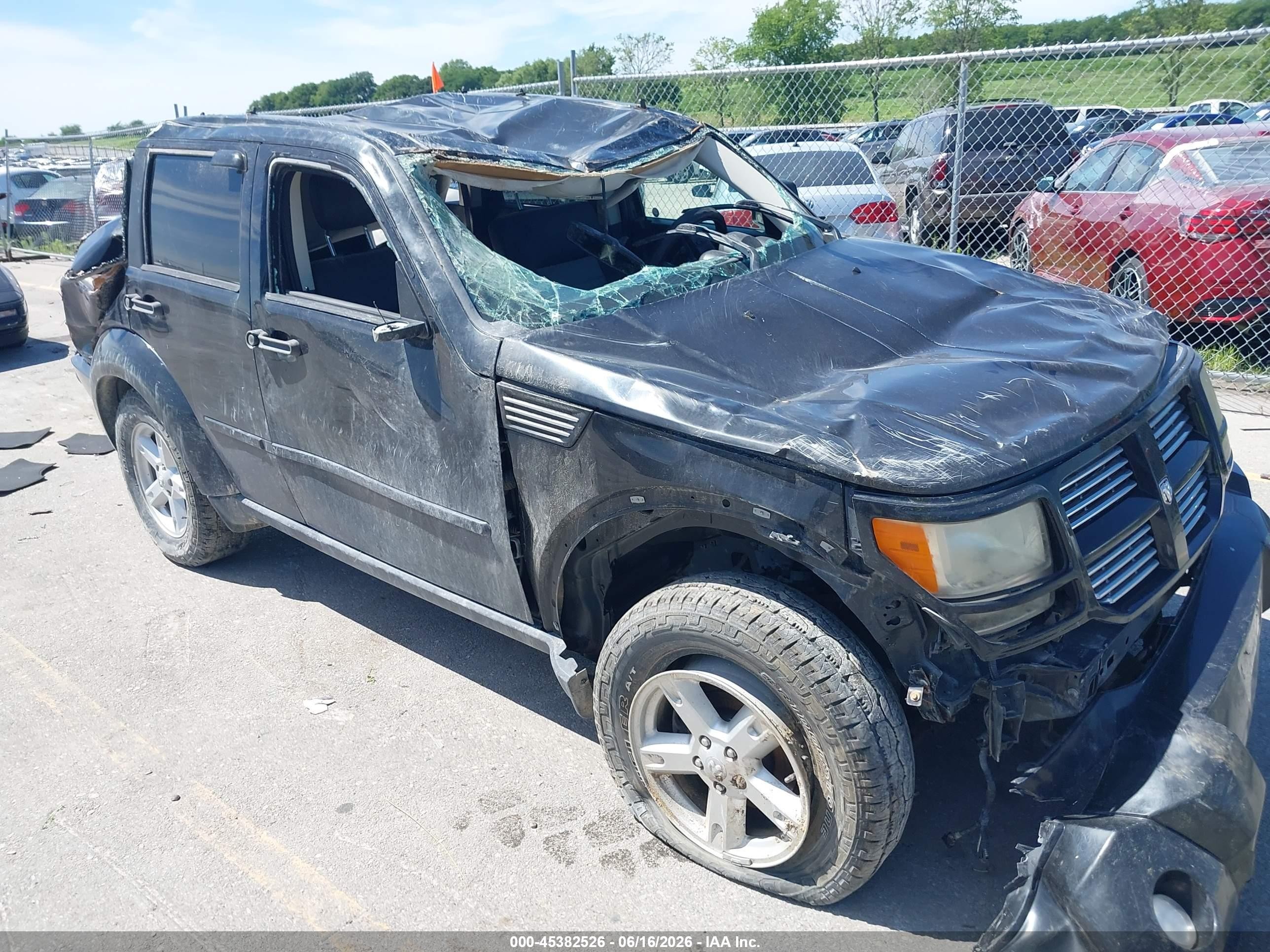 2010 Dodge Nitro SXT, VIN 1D4PU5GK2AW122674 — По всему кузову
