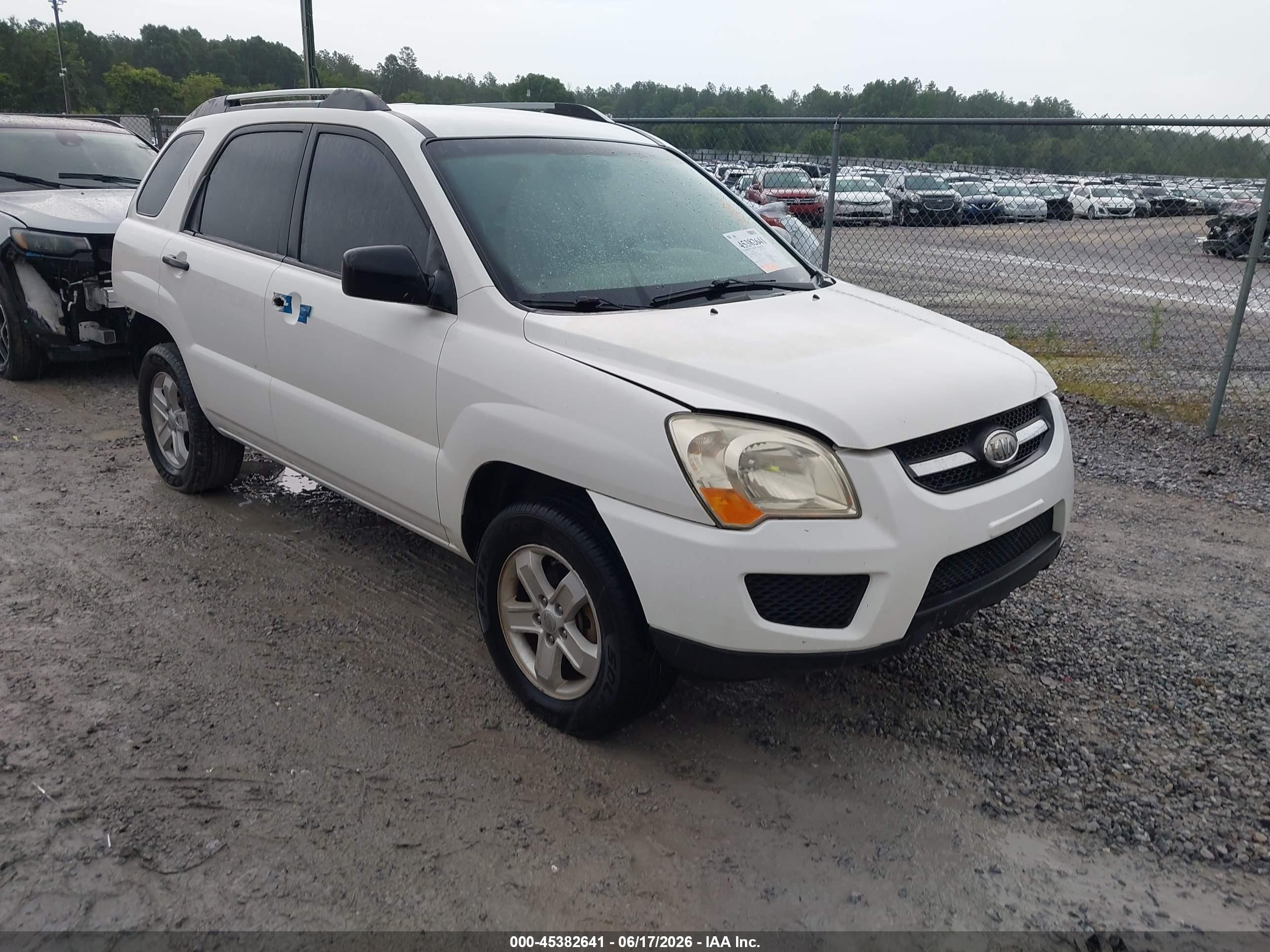 2010 Kia Sportage LX, VIN KNDKGCA39A7733722 — Rear end