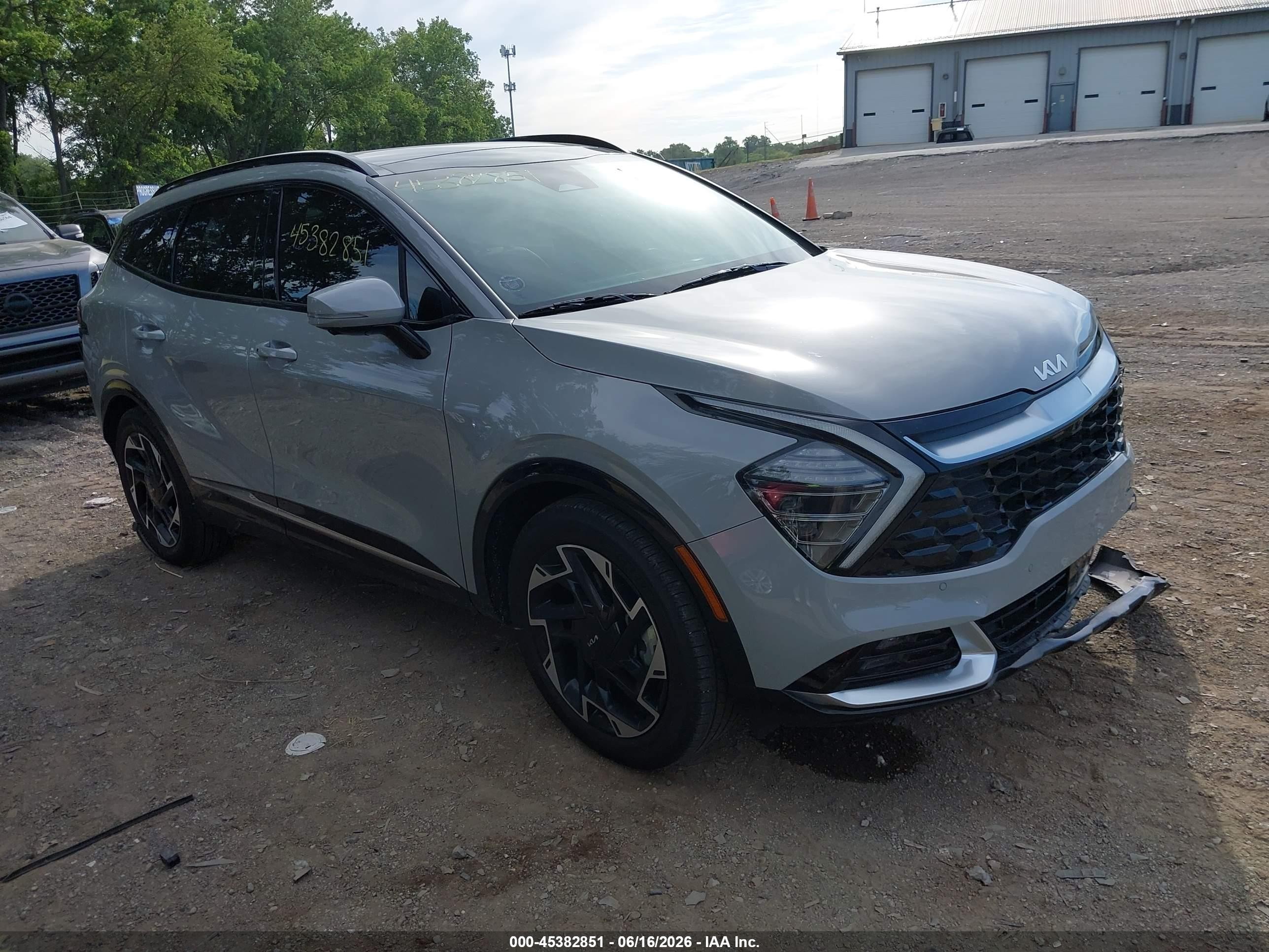 2025 Kia Sportage SX-Prestige, VIN 5XYK53DF4SG288371 — Front end