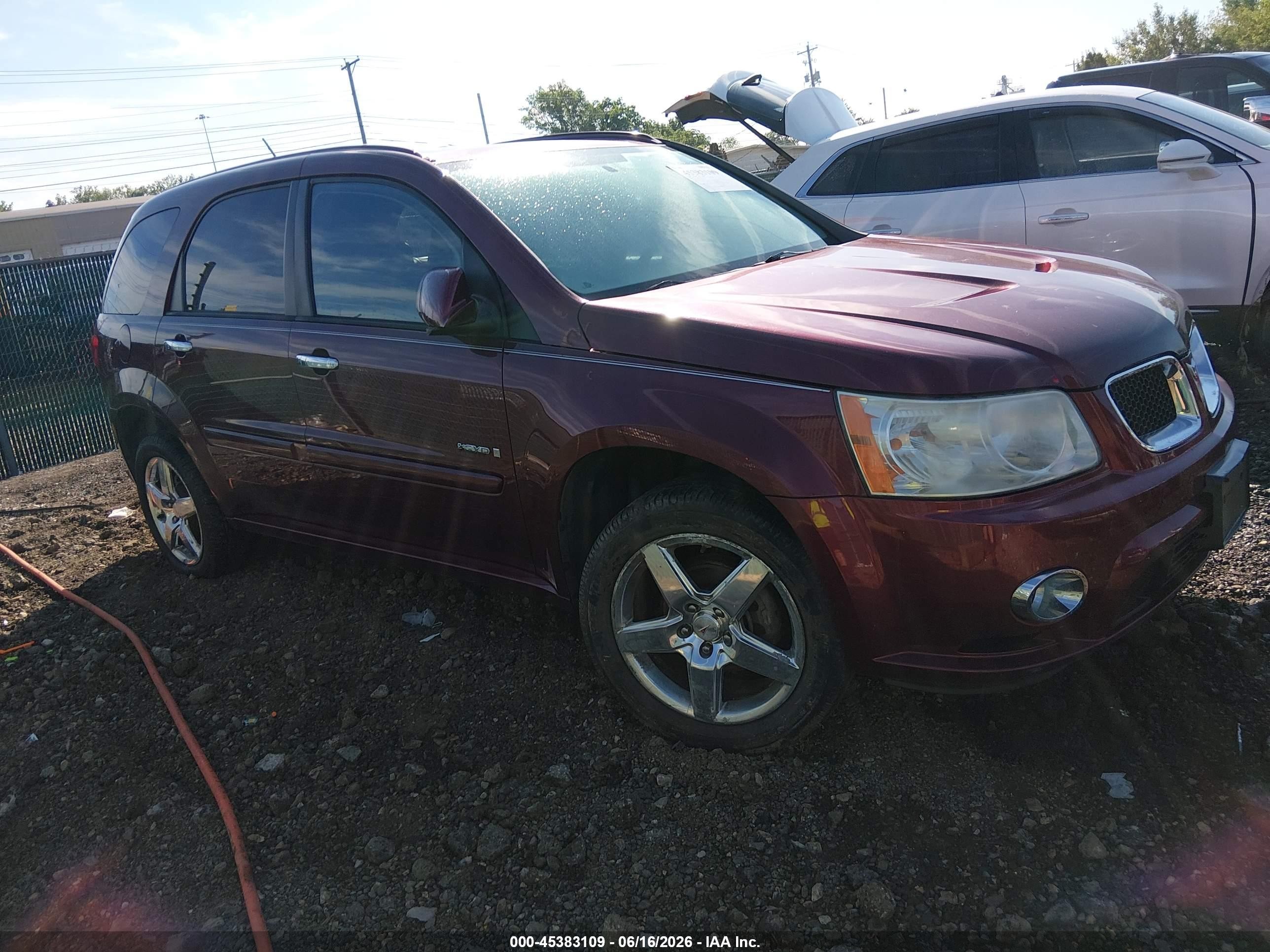 2008 Pontiac Torrent GXP, VIN 2CKDL737086007293 — Front end