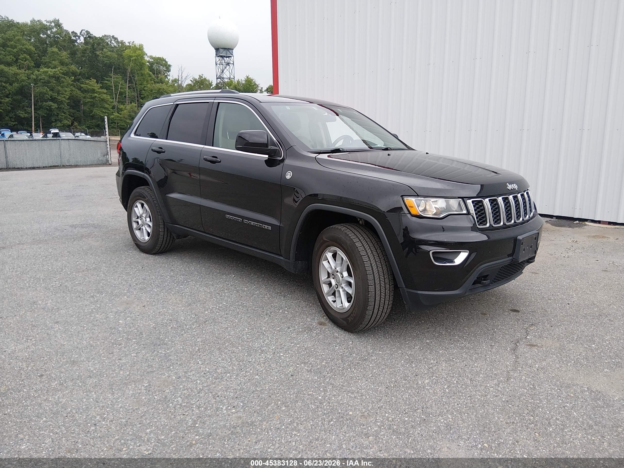 2019 Jeep Grand Cherokee Altitude, VIN 1C4RJFAGXKC836919 — Normal wear