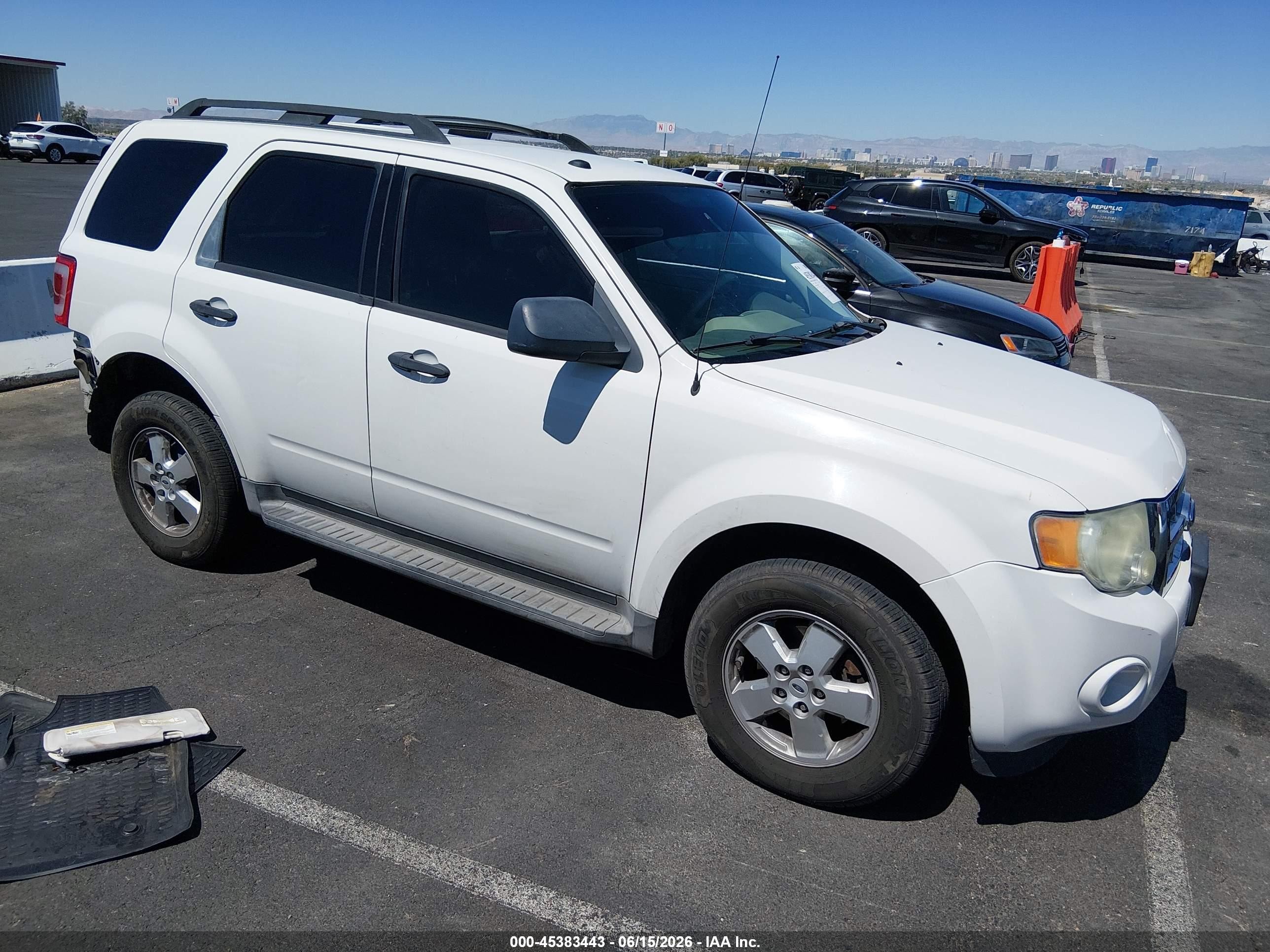 2009 Ford Escape XLT, VIN 1FMCU03G19KB86221 — Frame damage