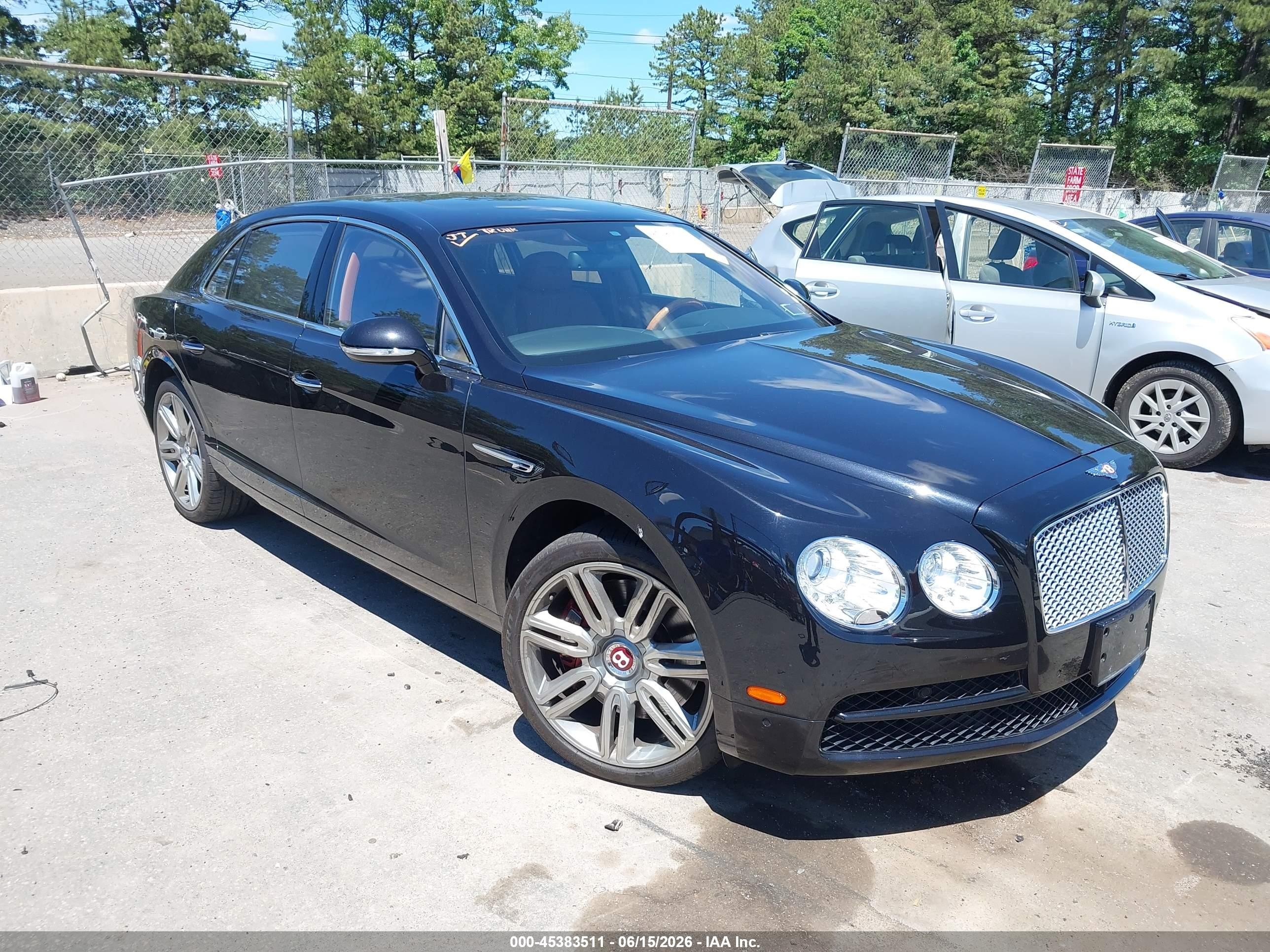 2016 Bentley Flying Spur V8, VIN SCBET9ZAXG8050738 — Water / flood