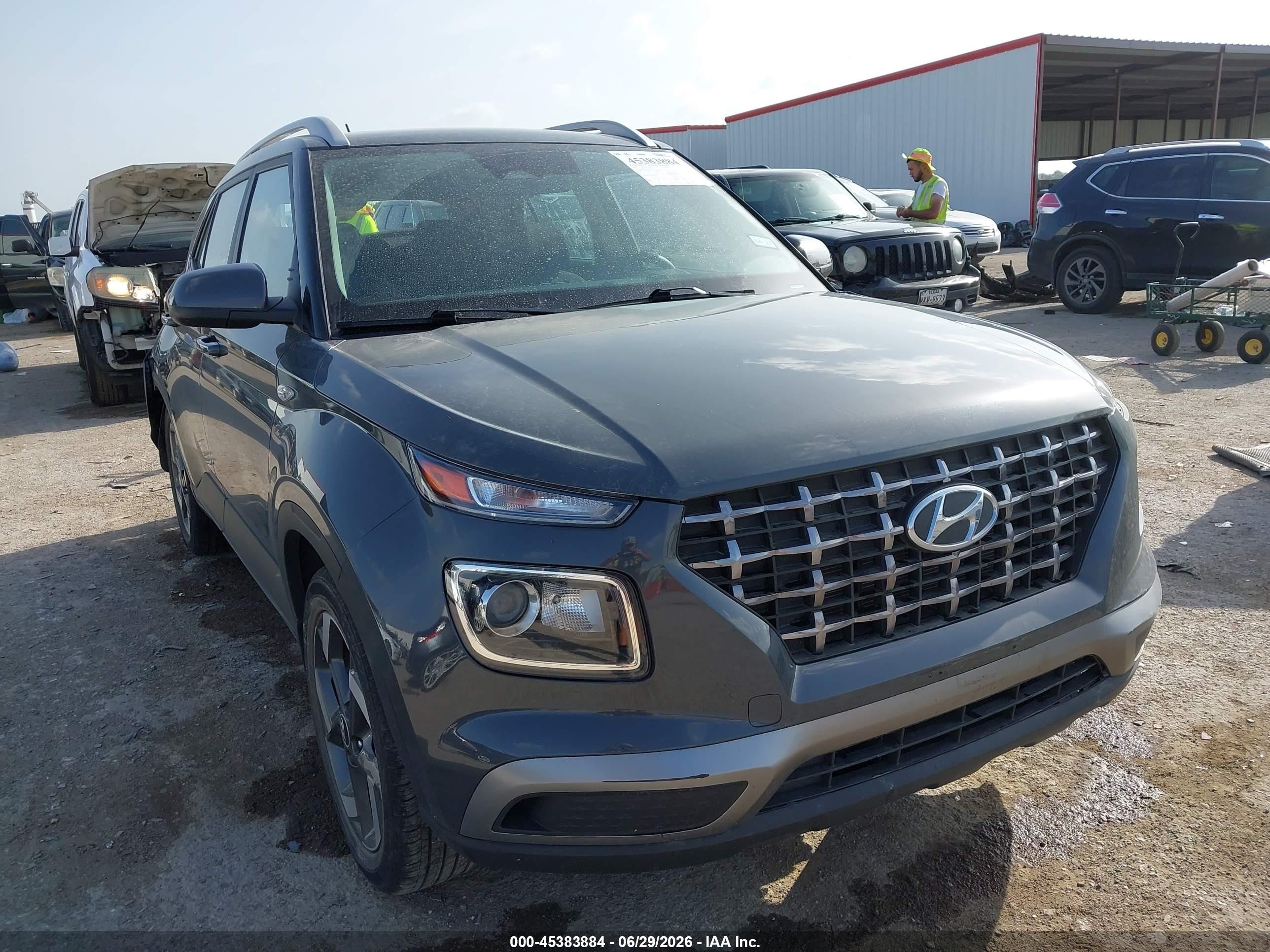 2023 Hyundai Venue SEL, VIN KMHRC8A37PU251375 — Rear end