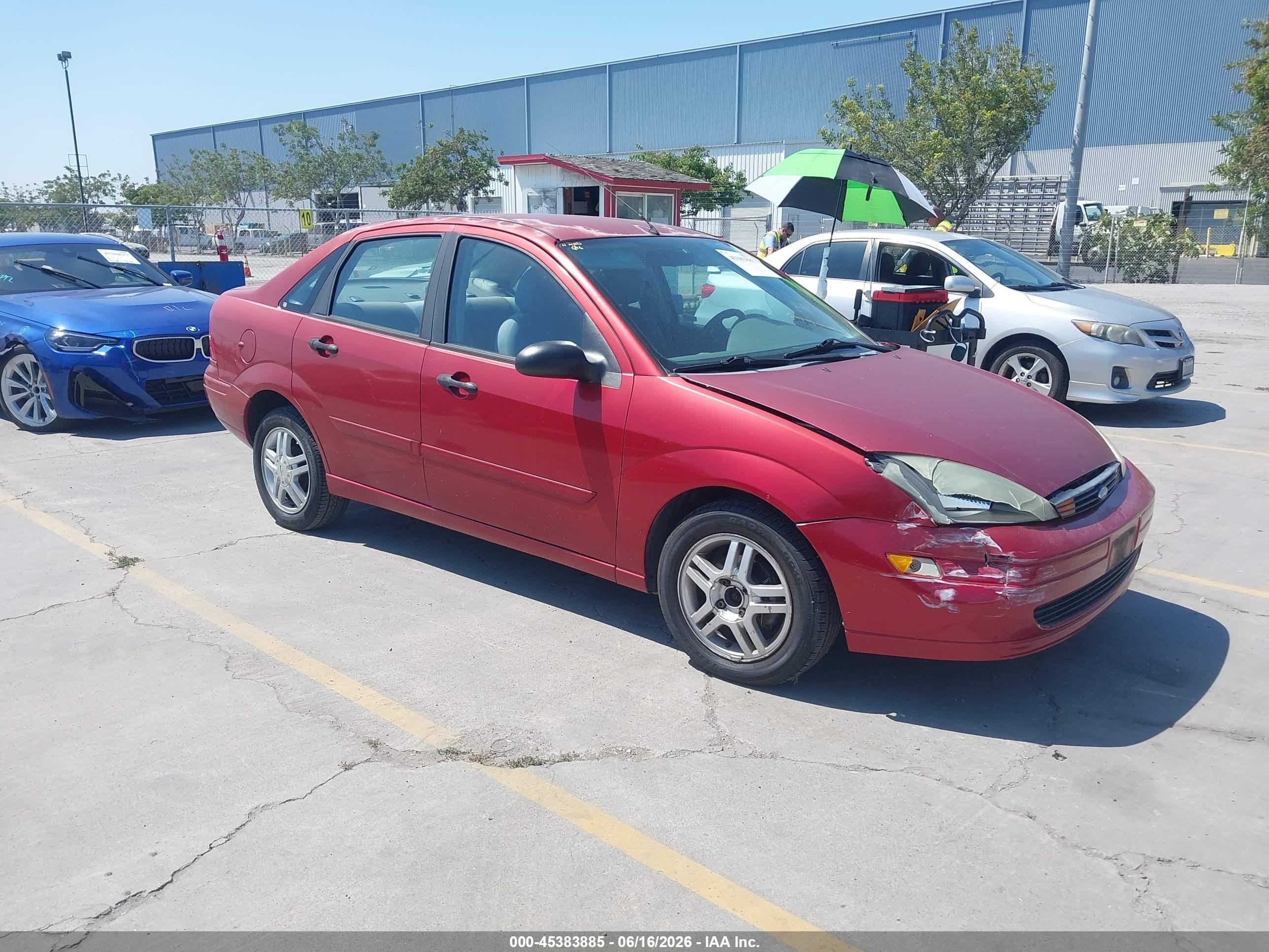 2004 Ford Focus SE, VIN 1FAFP34Z44W164294 — Перед