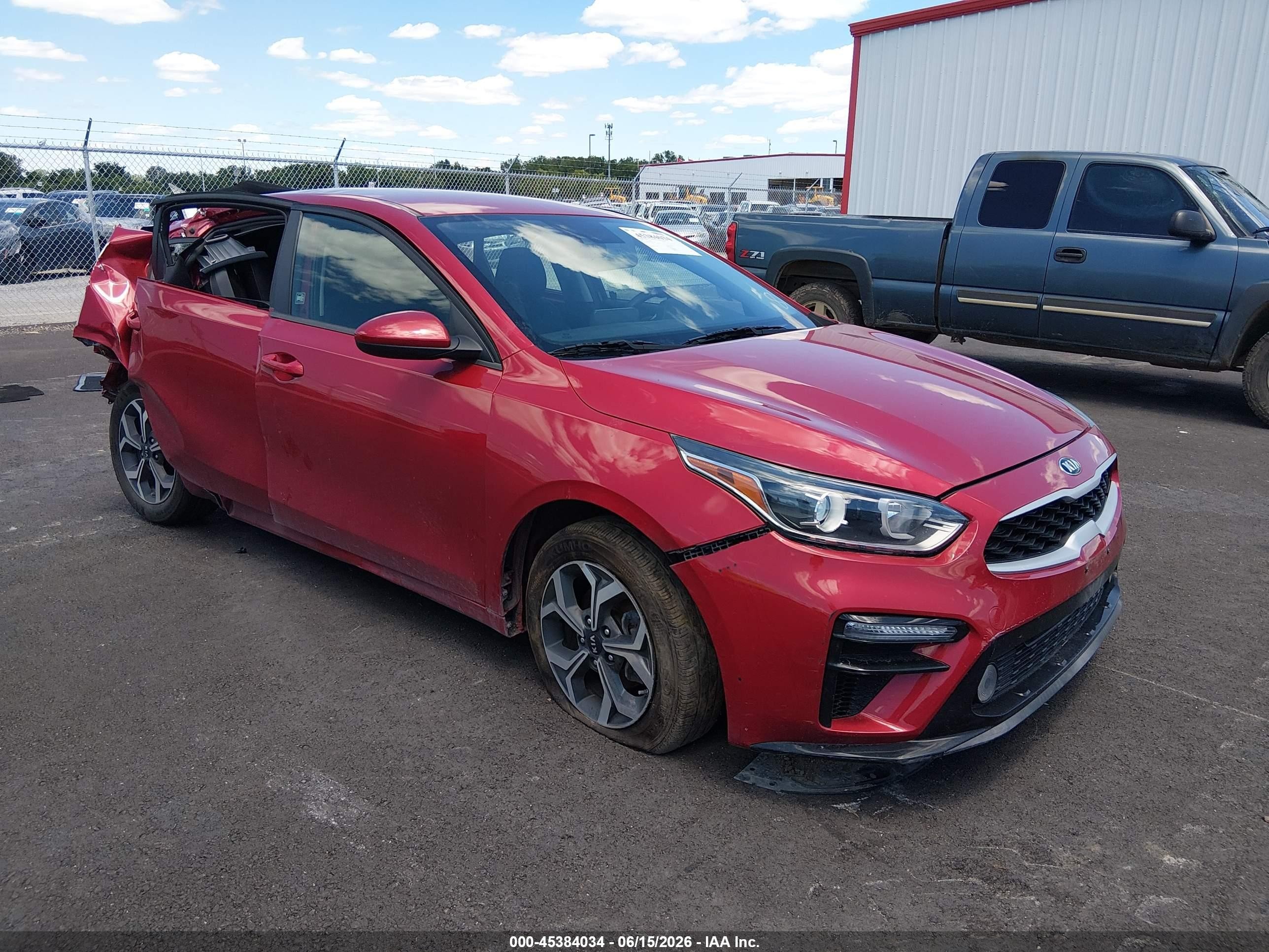 2019 Kia Forte LXS, VIN 3KPF24ADXKE071679 — Зад