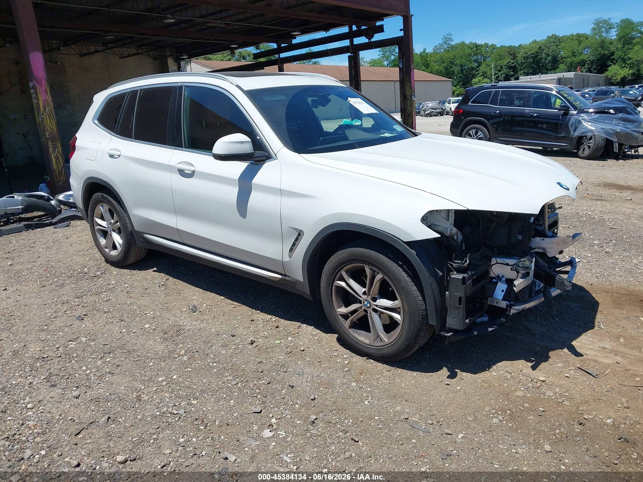 2021 BMW X3 xDrive30i, VIN 5UXTY5C03M9D90691 — Front end