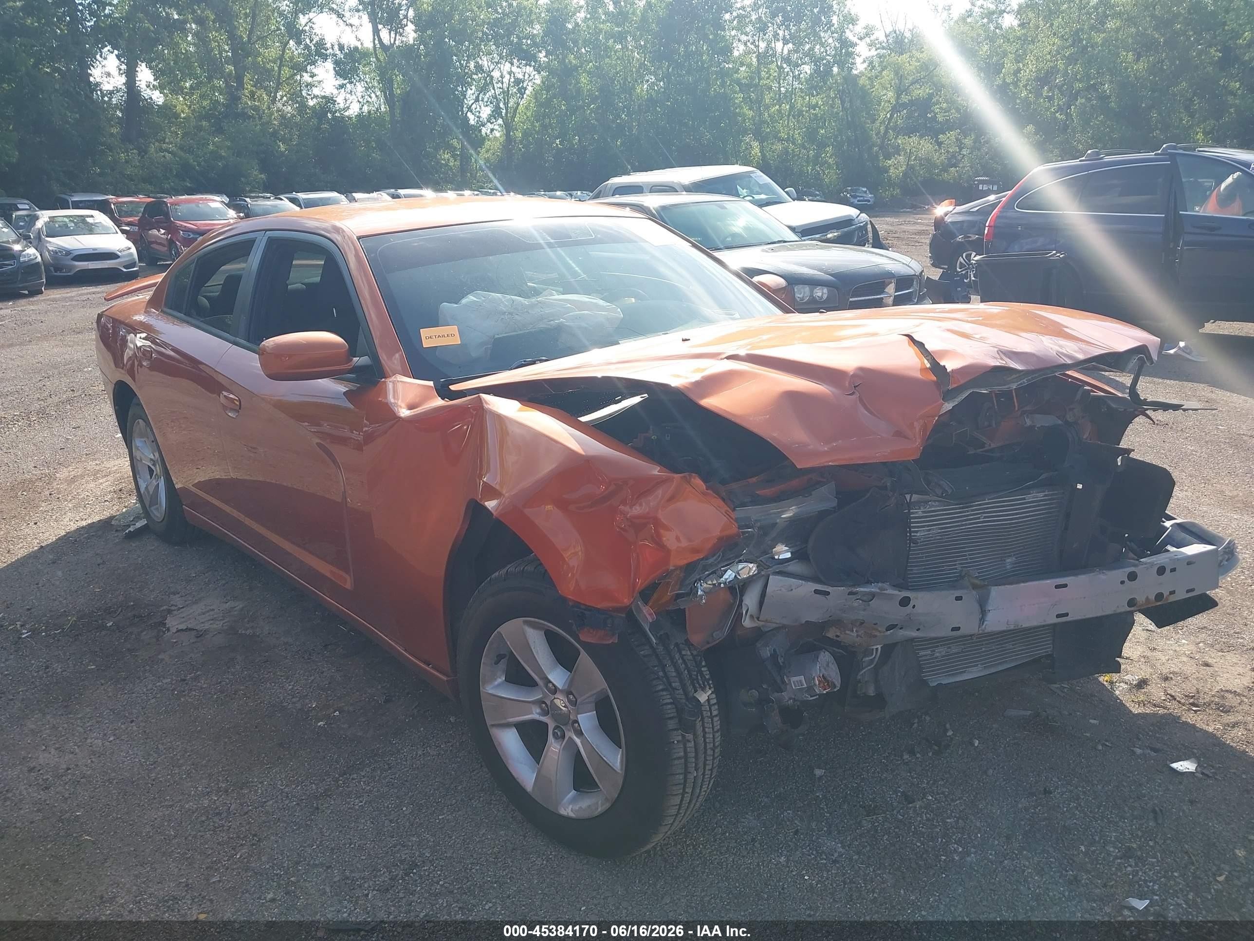 2011 Dodge Charger SE, VIN 2B3CL3CG4BH566399 — Front end