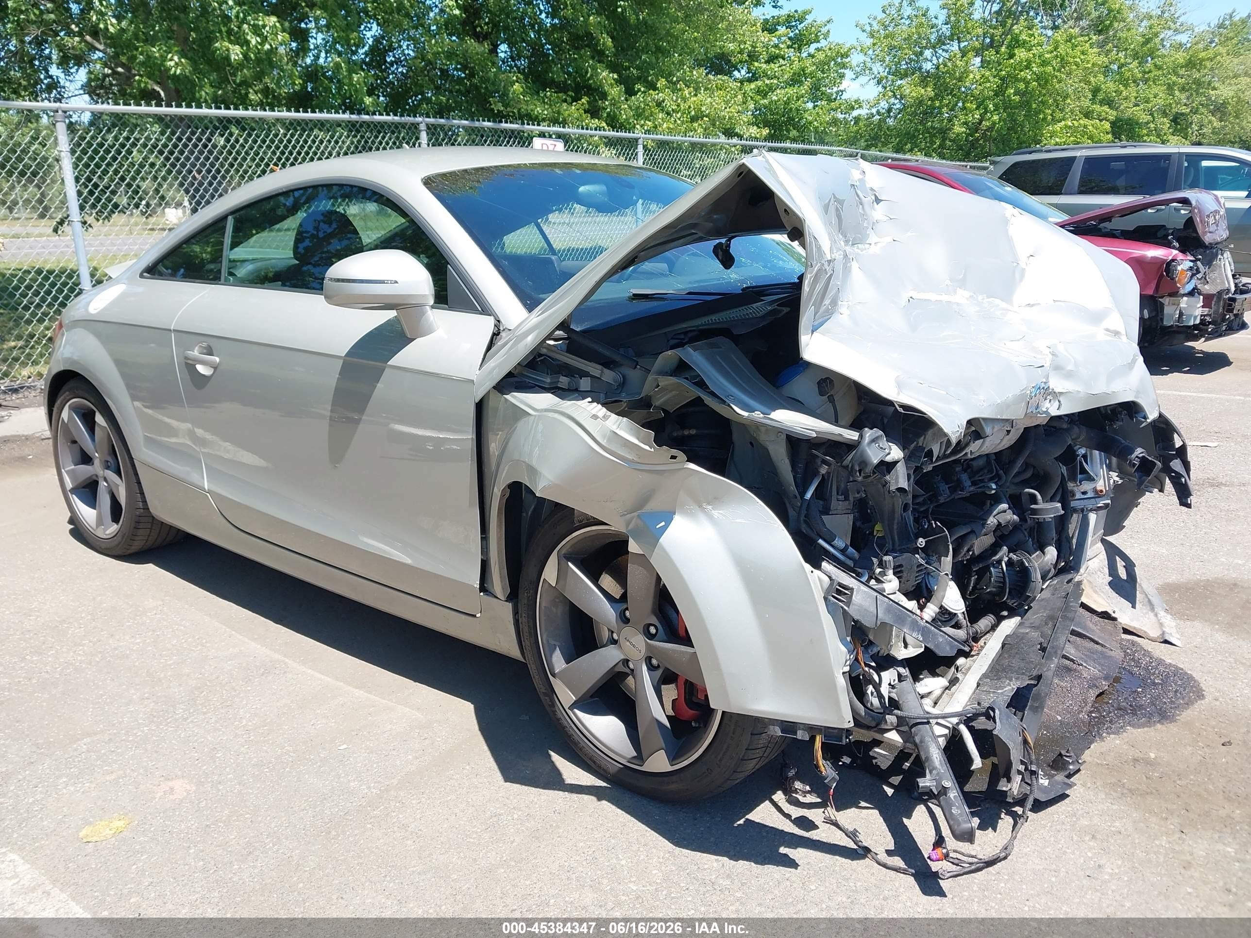 2008 Audi TT 3.2L, VIN TRUDD38J281006480 — Front end