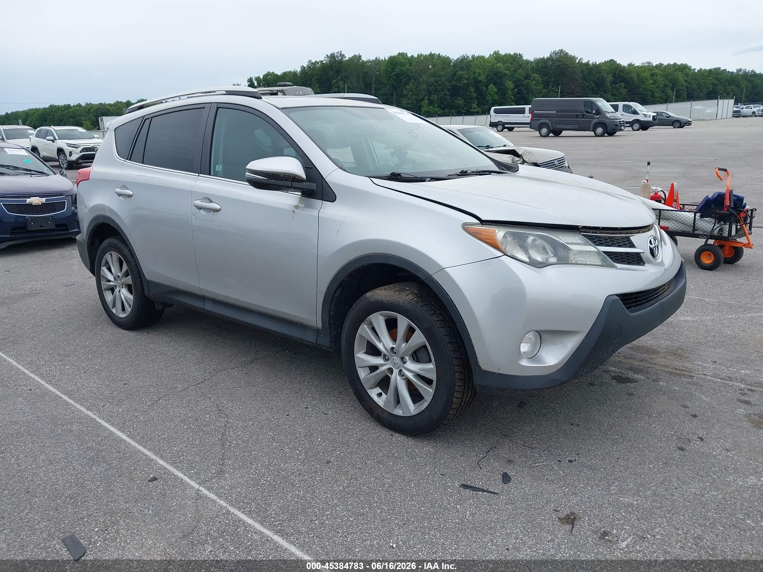 2015 Toyota RAV4 Limited, VIN 2T3DFREV5FW267485 — Normal wear